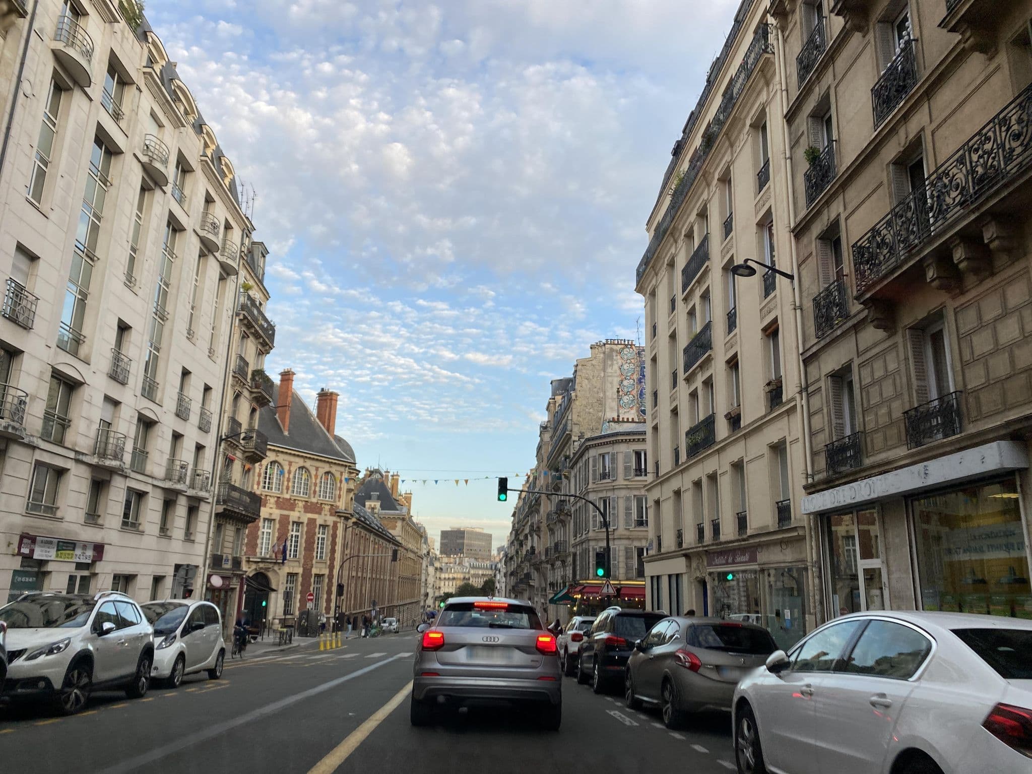 Street view near Pepper & Paper Apartments, Paris 05 Panthéon — © fpm (CC BY-SA · Mapillary)