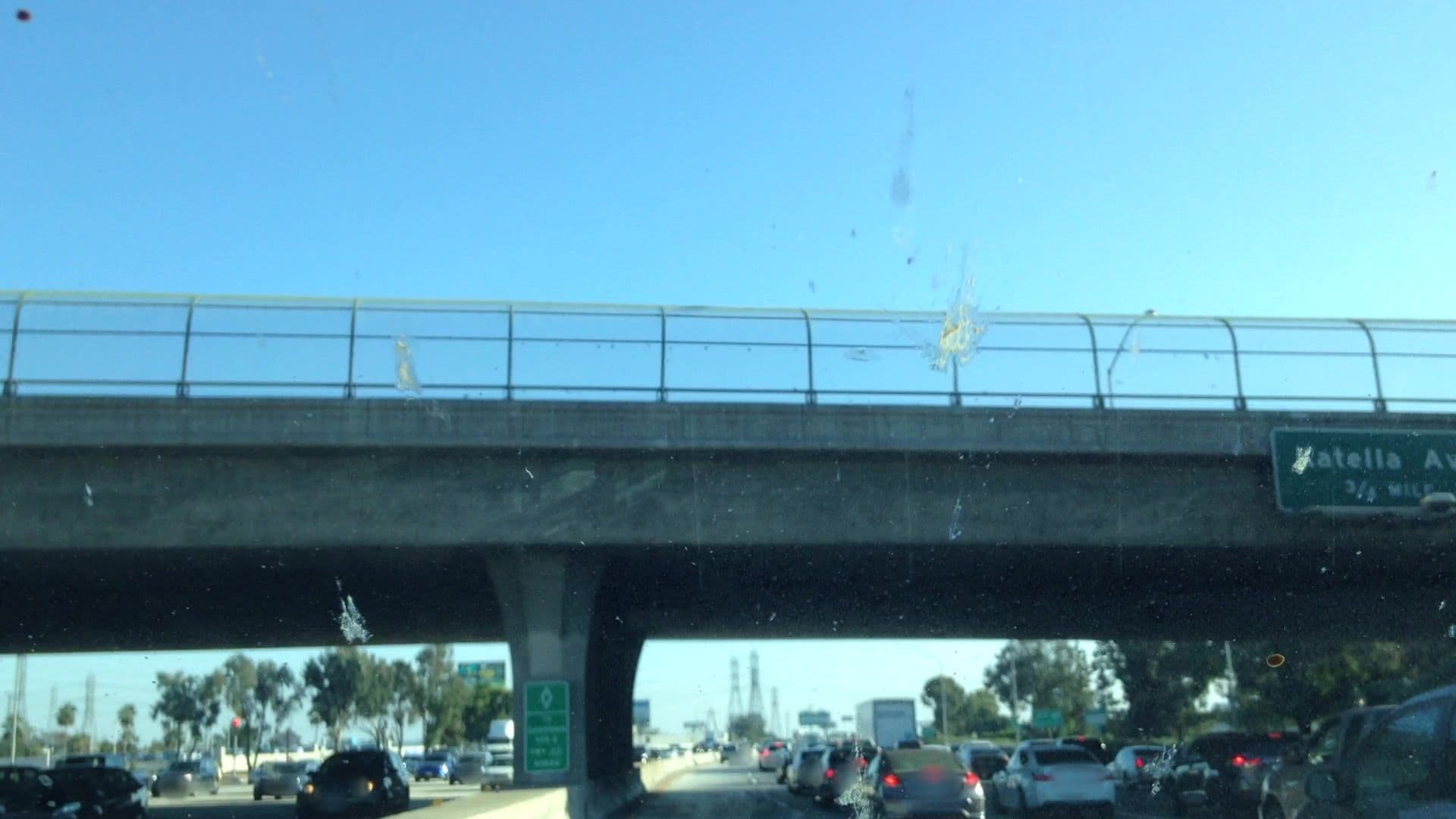Street view near Santa Ana Riverbed, Orange — © lvl5 (CC BY-SA · Mapillary)