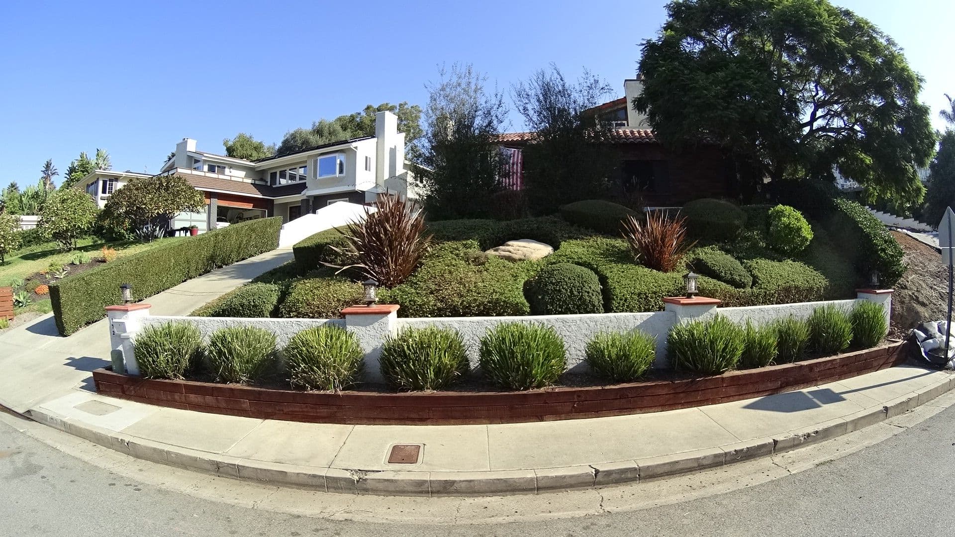 Street view near Every Dog Has Its Day, San Clemente — © marker_geo (CC BY-SA · Mapillary)