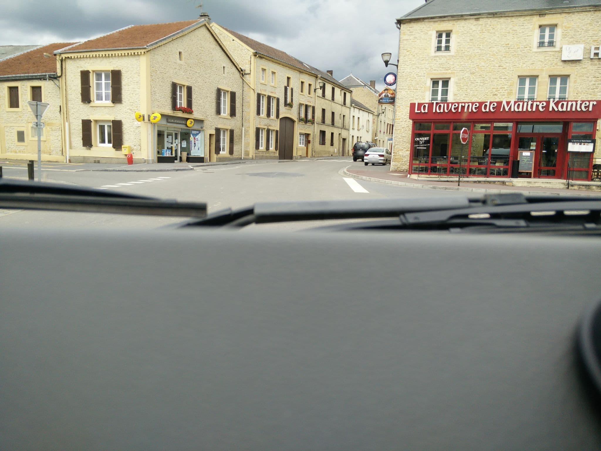 Street view near Le coeur dor, Douzy — © bernardvoyageur (CC BY-SA · Mapillary)