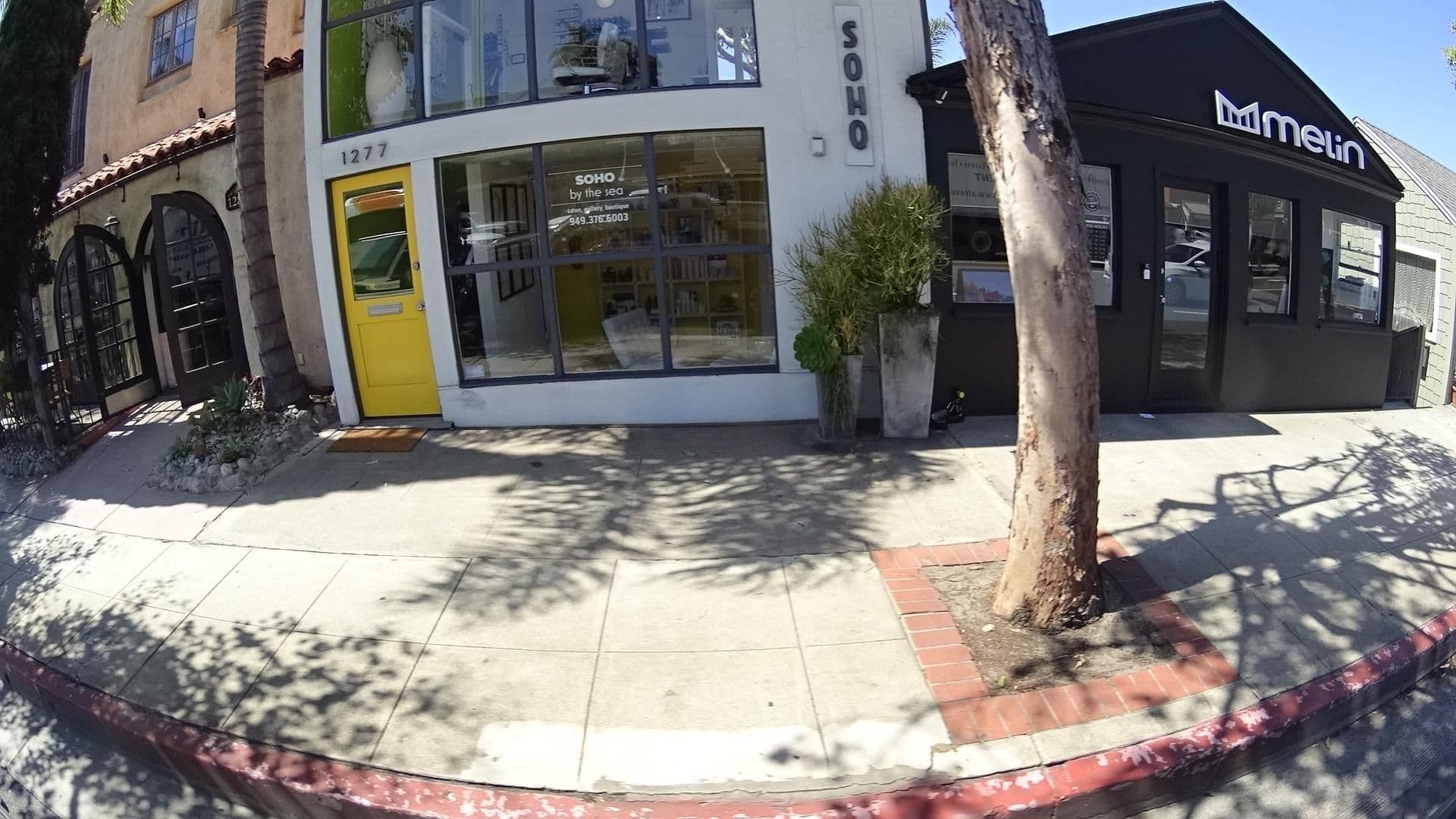 Street view near La Casa del Camino, Laguna Beach — © marker_geo (CC BY-SA · Mapillary)