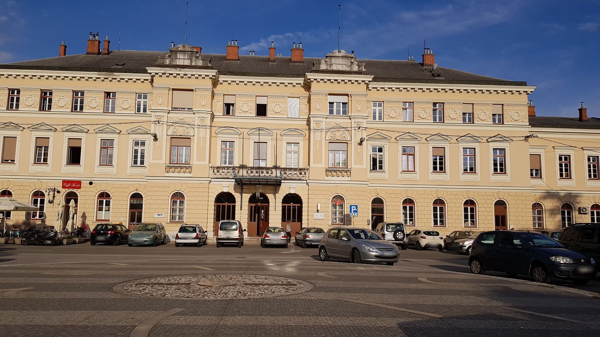 Street view near Albergo Transalpina, Nova Gorica — © igorzo (CC BY-SA · Mapillary)