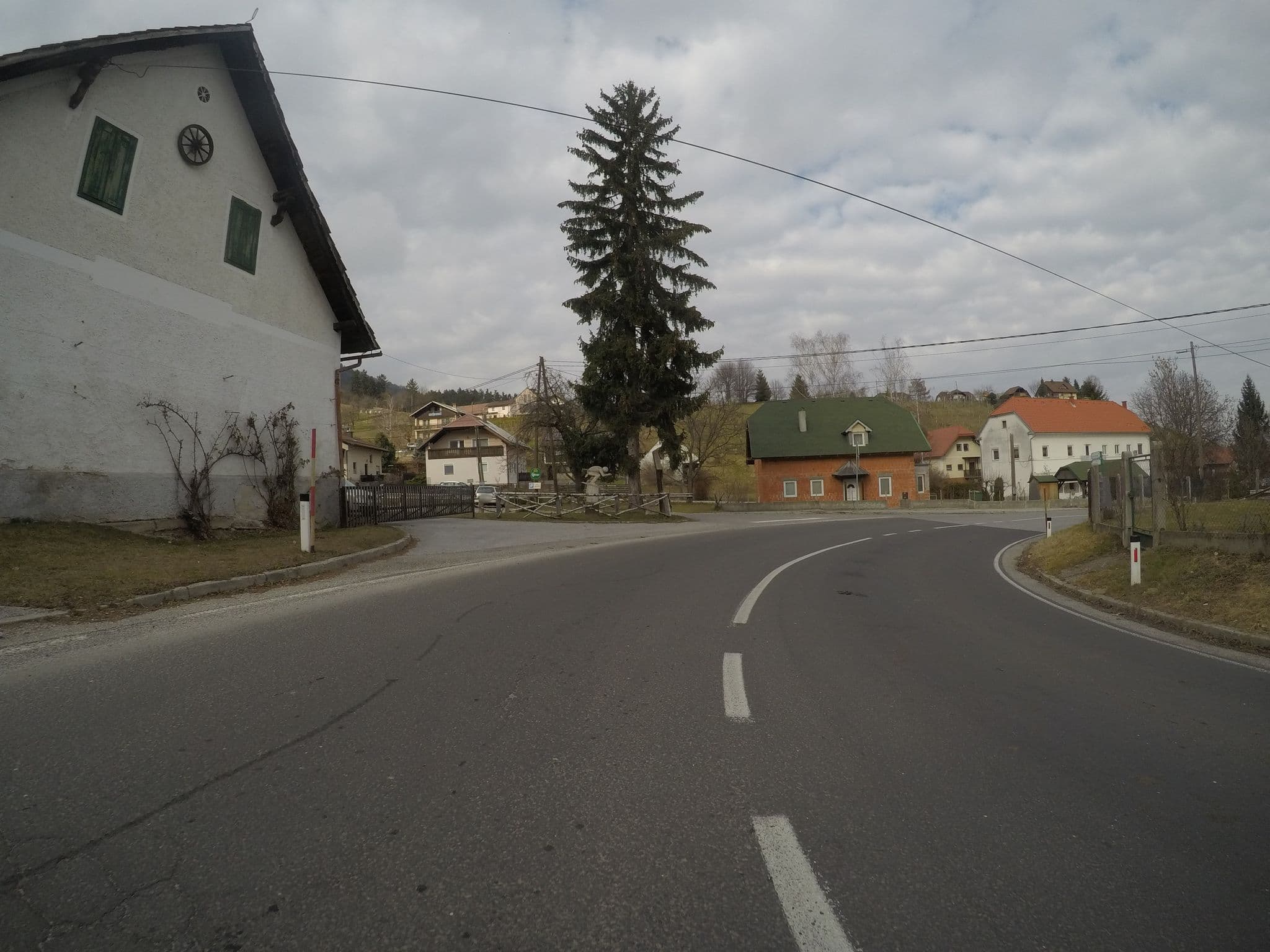 Street view near Rečnik, Spodnje Hoče — © chrisbeddow (CC BY-SA · Mapillary)
