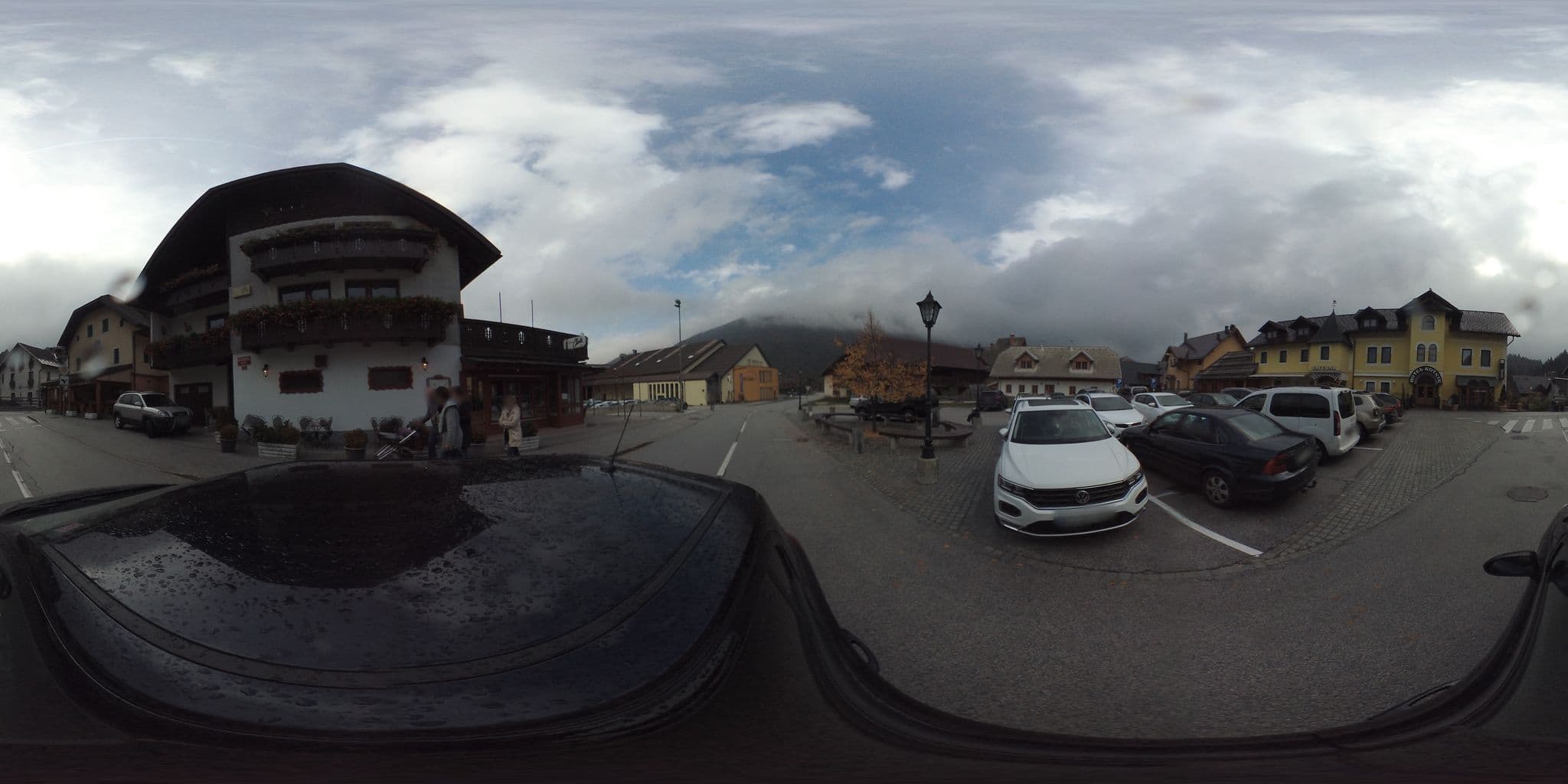 Street view near Dragan, Kranjska Gora — © chrisbeddow (CC BY-SA · Mapillary)
