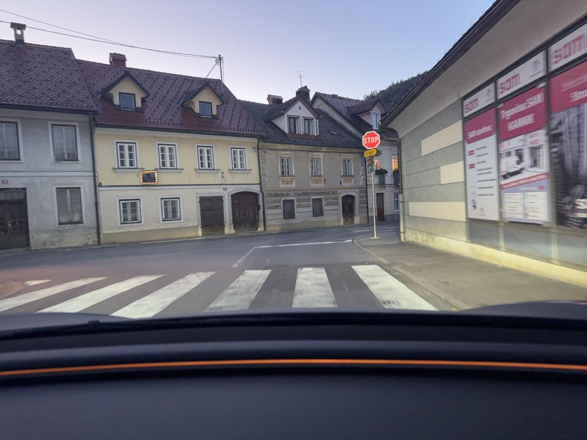 Street view near Pri Cesarju, Kamnik — © ZigaD (CC BY-SA · Mapillary)