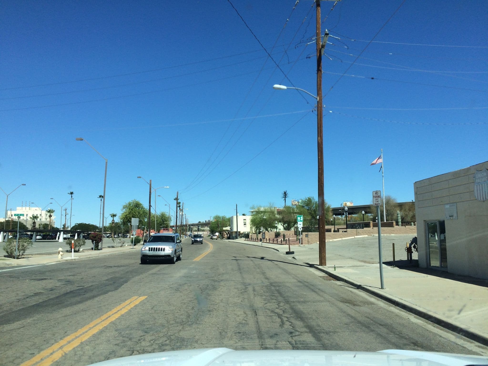 Street view near Hotel Del Sol, Yuma — © anavz (CC BY-SA · Mapillary)