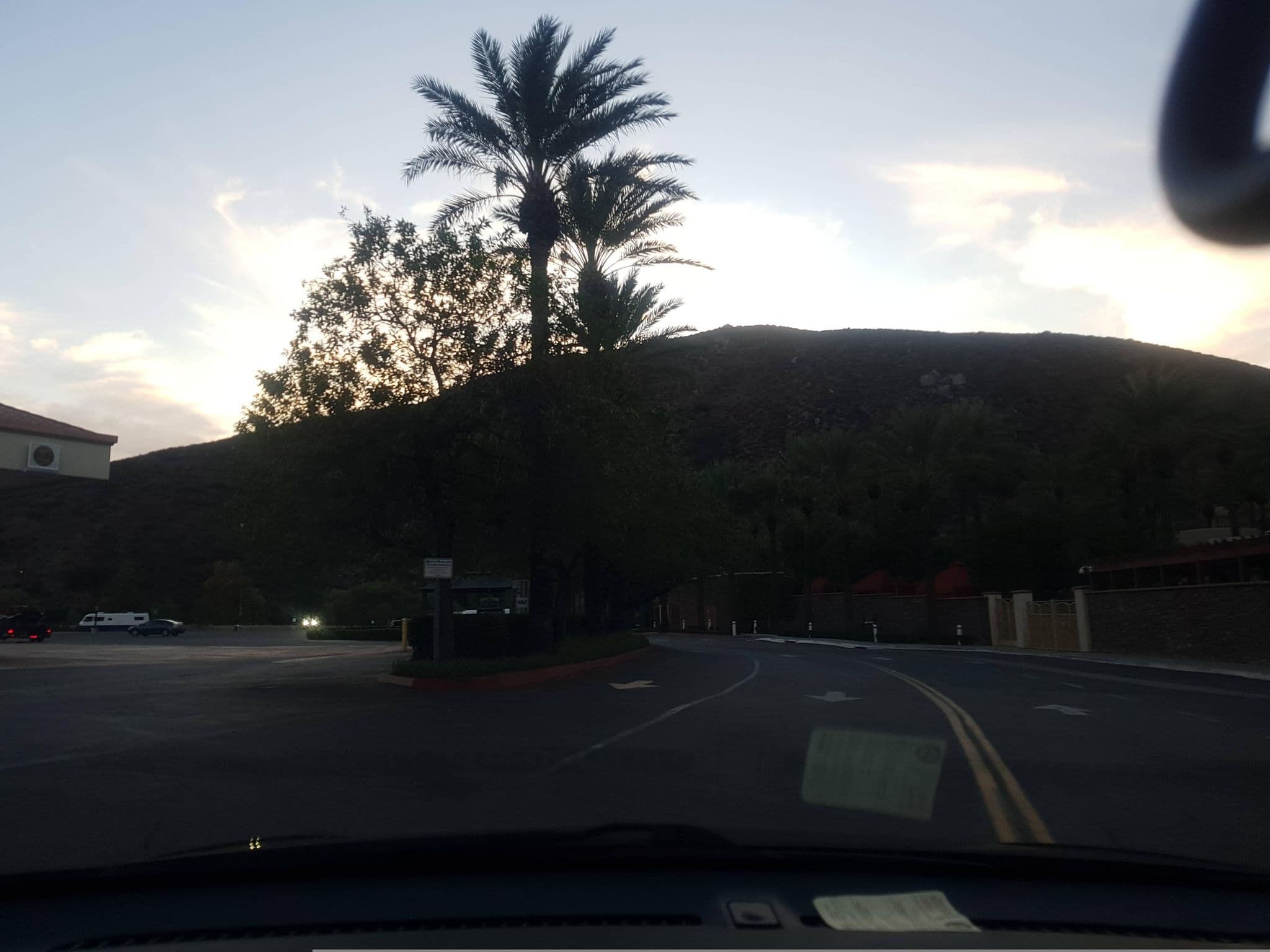 Street view near Dive Tower At Harrah’s, Valley Center — © igorzo (CC BY-SA · Mapillary)