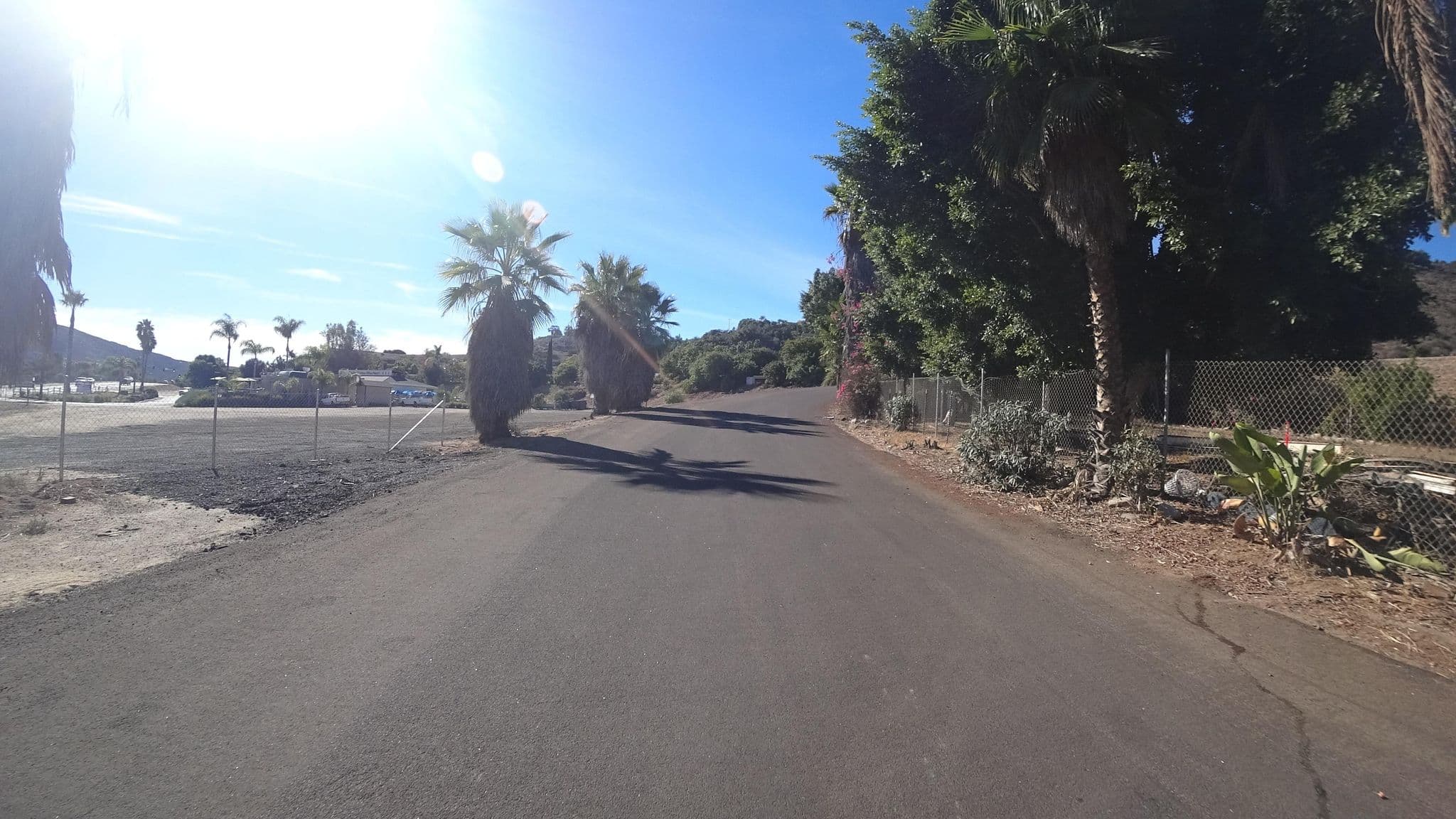 Street view near La Estancia Inn, Bonsall — © marker_geo (CC BY-SA · Mapillary)
