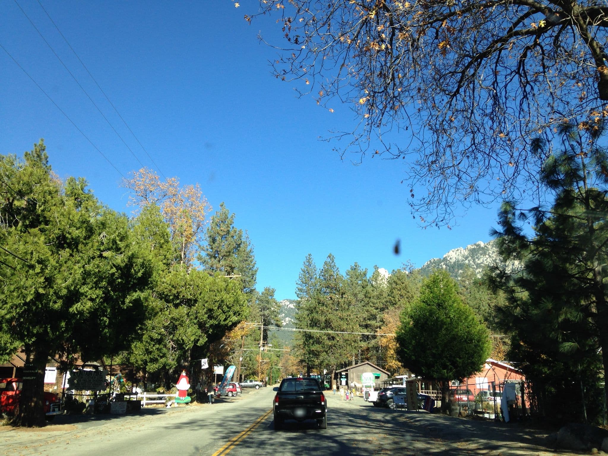 Street view near New Spirit Vacation Homes, Idyllwild — © teemsaj (CC BY-SA · Mapillary)