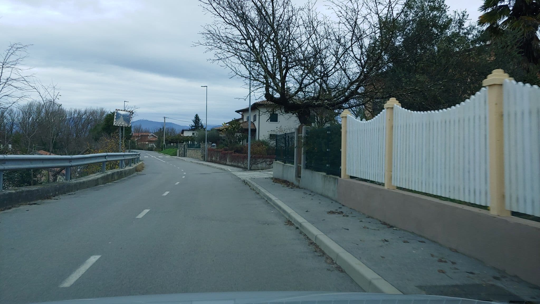 Street view near Apartmaji v Mlinu, Miren — © mitjajez (CC BY-SA · Mapillary)