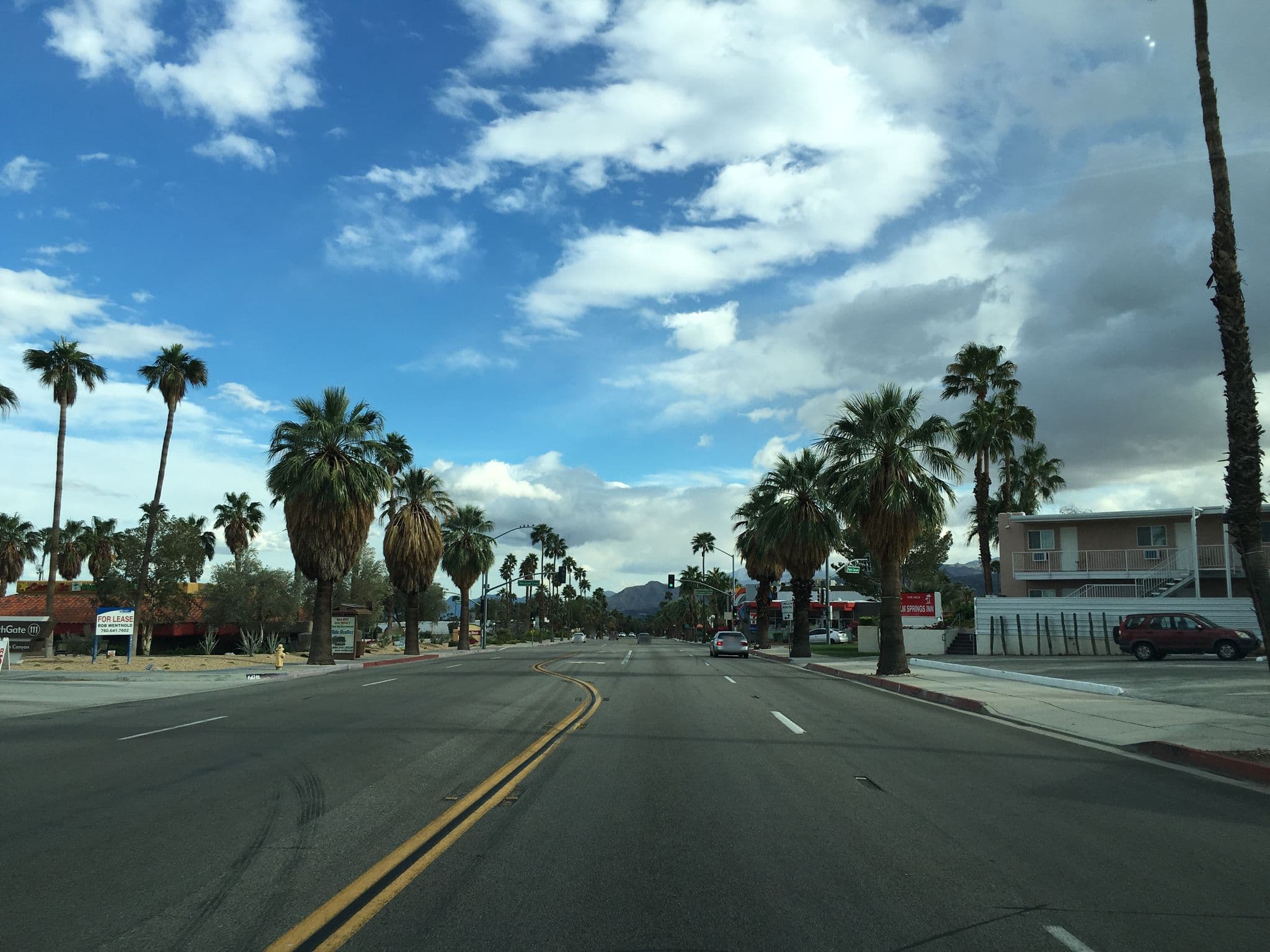 Street view near The New Palm Springs Inn, Palm Springs — © sarawabreus (CC BY-SA · Mapillary)