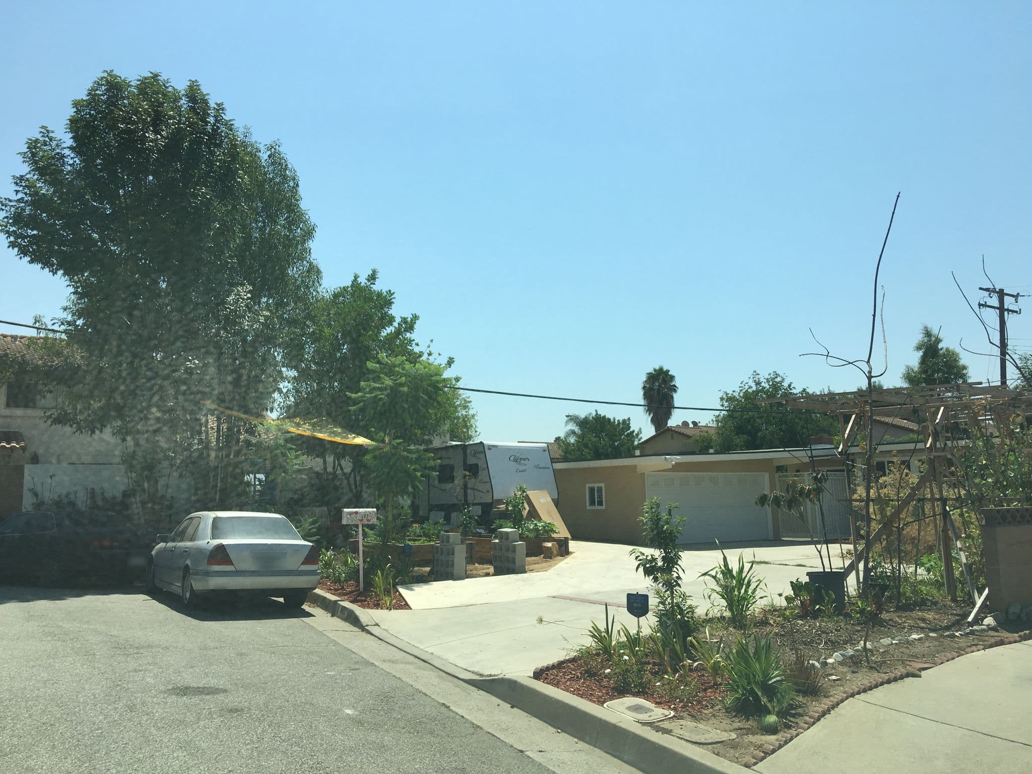 Street view near Hernandez Resort and Spa, Glendora — © longden (CC BY-SA · Mapillary)