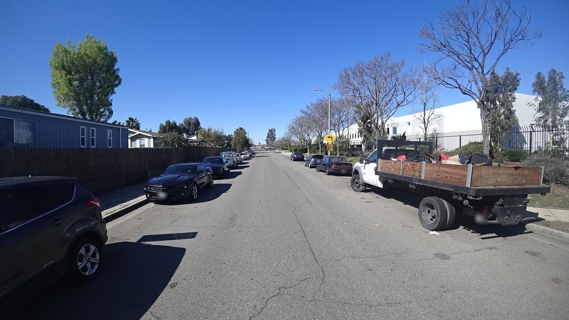 Street view near Getting Some Room 200, Corona — © marker_geo (CC BY-SA · Mapillary)