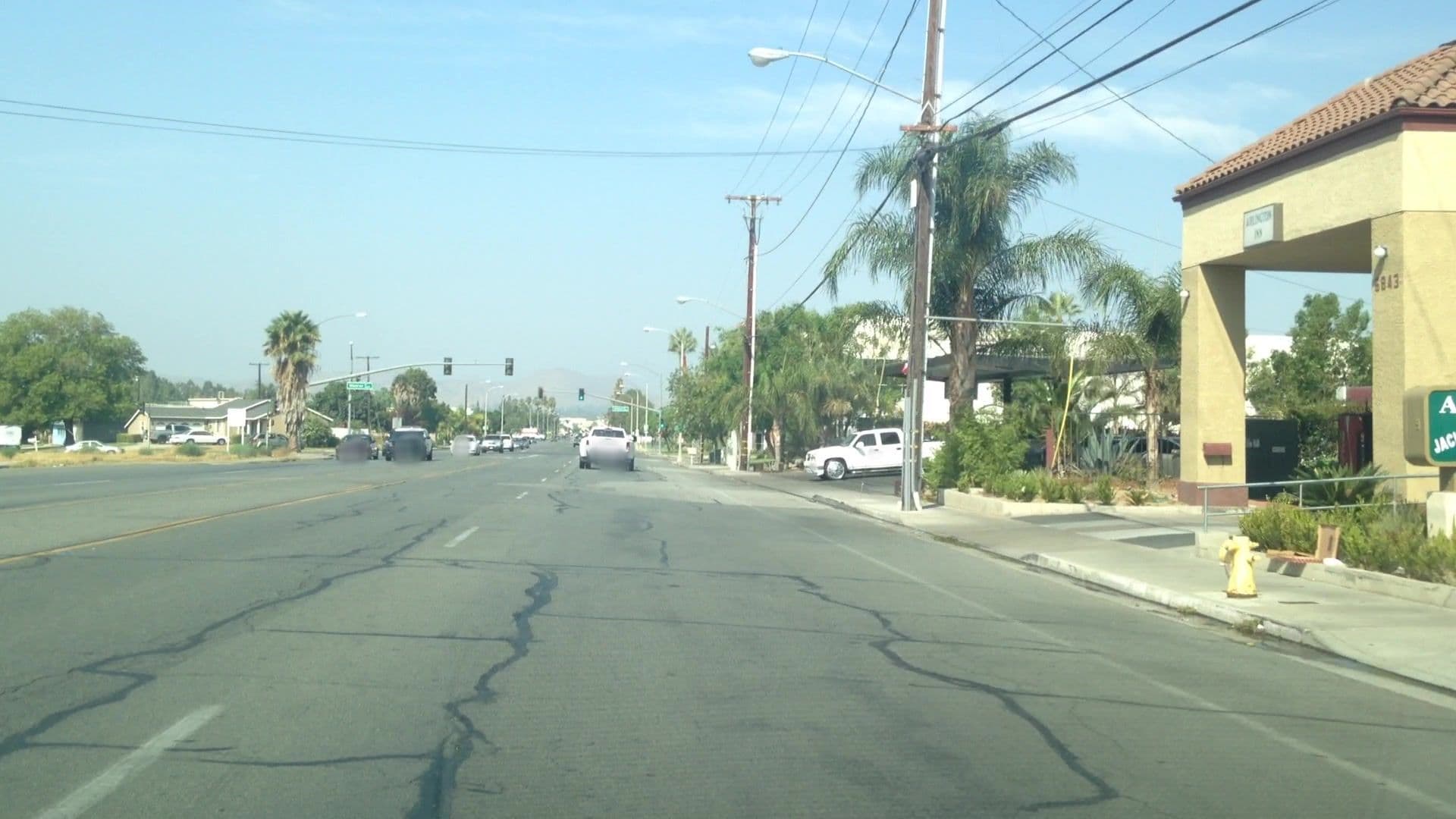 Street view near Arlington Inn , CA , Pedley — © lvl5 (CC BY-SA · Mapillary)