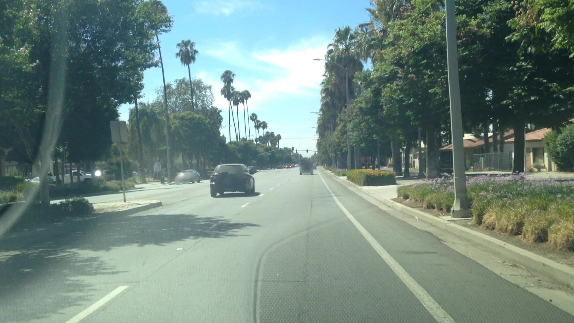 Street view near Farm House Motel (Sign), Highgrove — © lvl5 (CC BY-SA · Mapillary)
