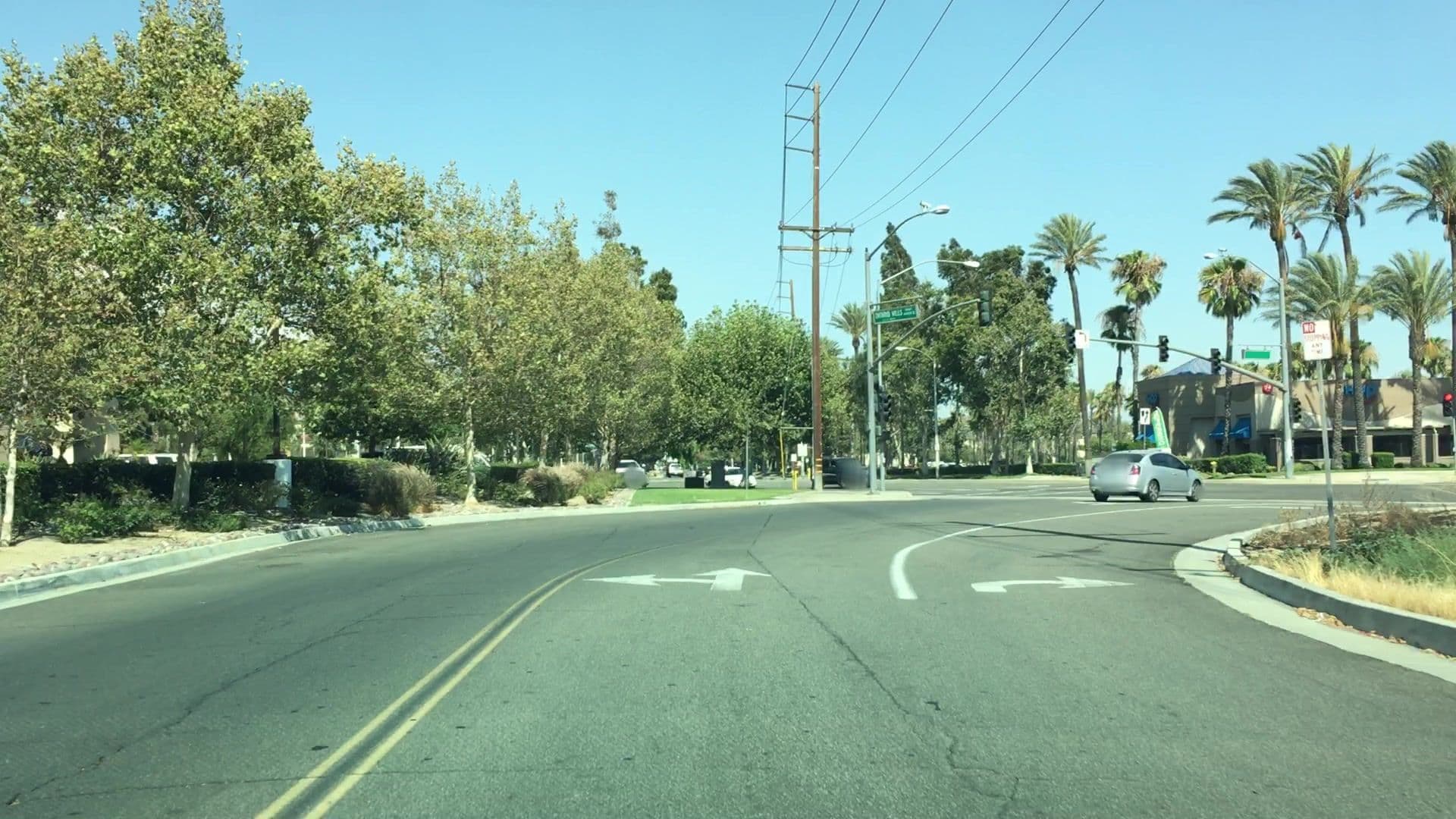 Street view near Ayers Hotel, Rancho Cucamonga — © lvl5 (CC BY-SA · Mapillary)