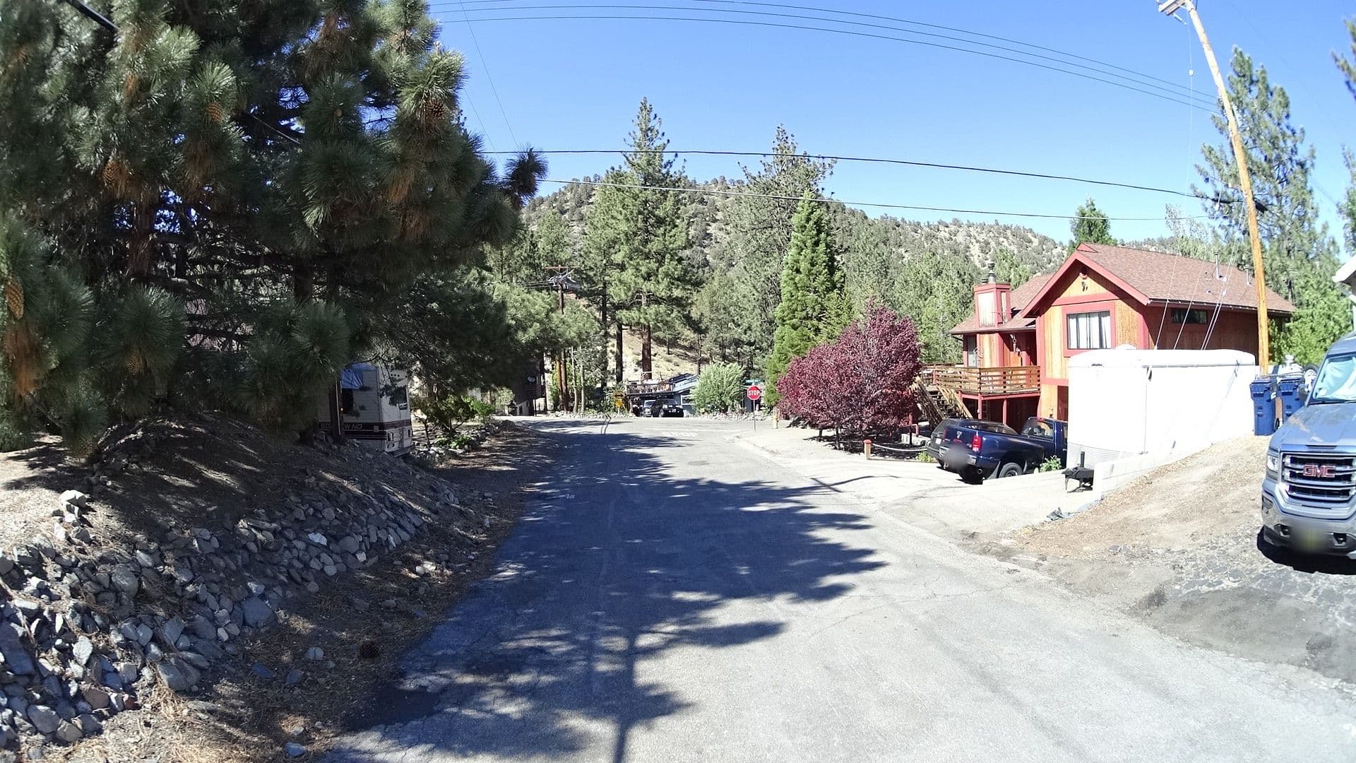 Street view near Wrightwood B & B, Wrightwood — © mly_la (CC BY-SA · Mapillary)