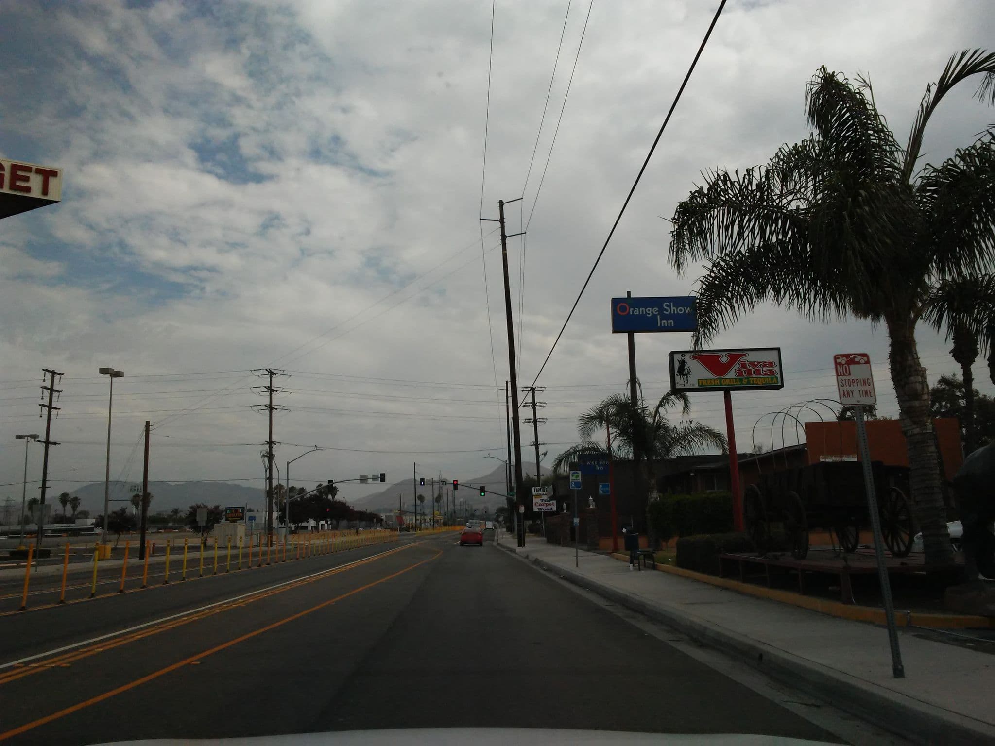 Street view near GuestHouse International San Bernardino, Colton — © aqua01 (CC BY-SA · Mapillary)