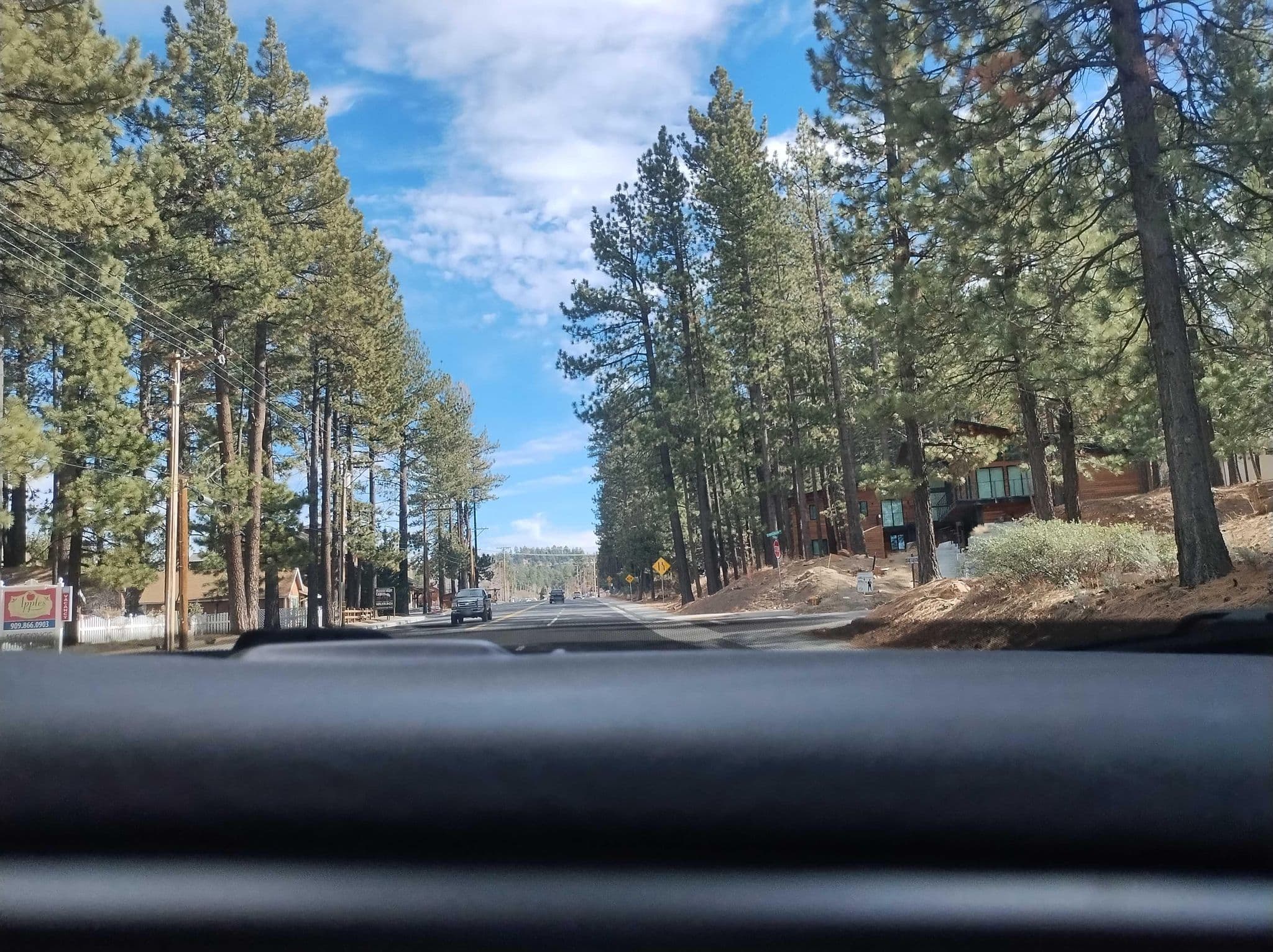 Street view near 4 Seasons Chalet, Big Bear Lake — © inlandurbanist (CC BY-SA · Mapillary)