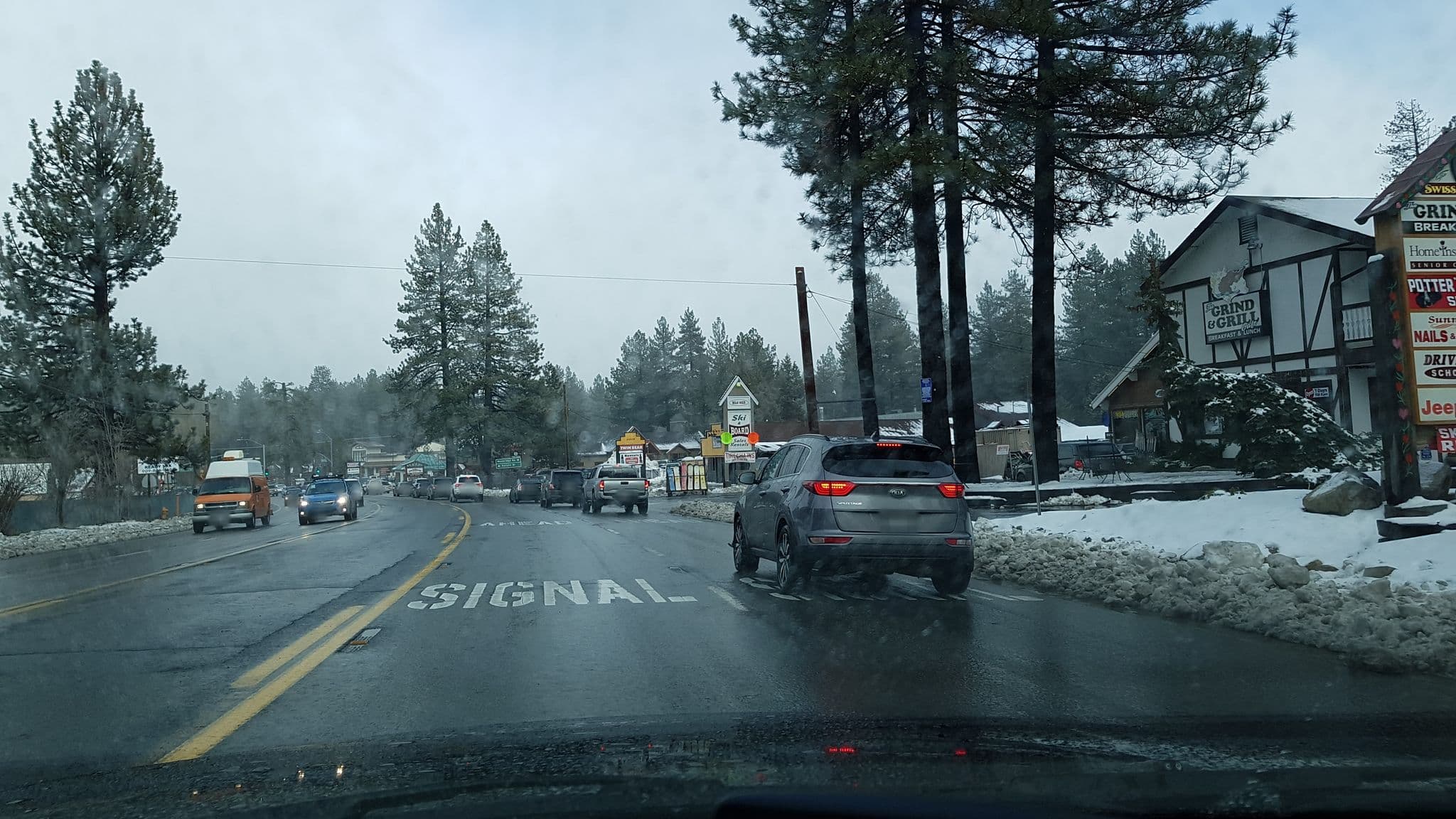 Street view near Big Bear Dream Cabins, Big Bear Lake — © igorzo (CC BY-SA · Mapillary)