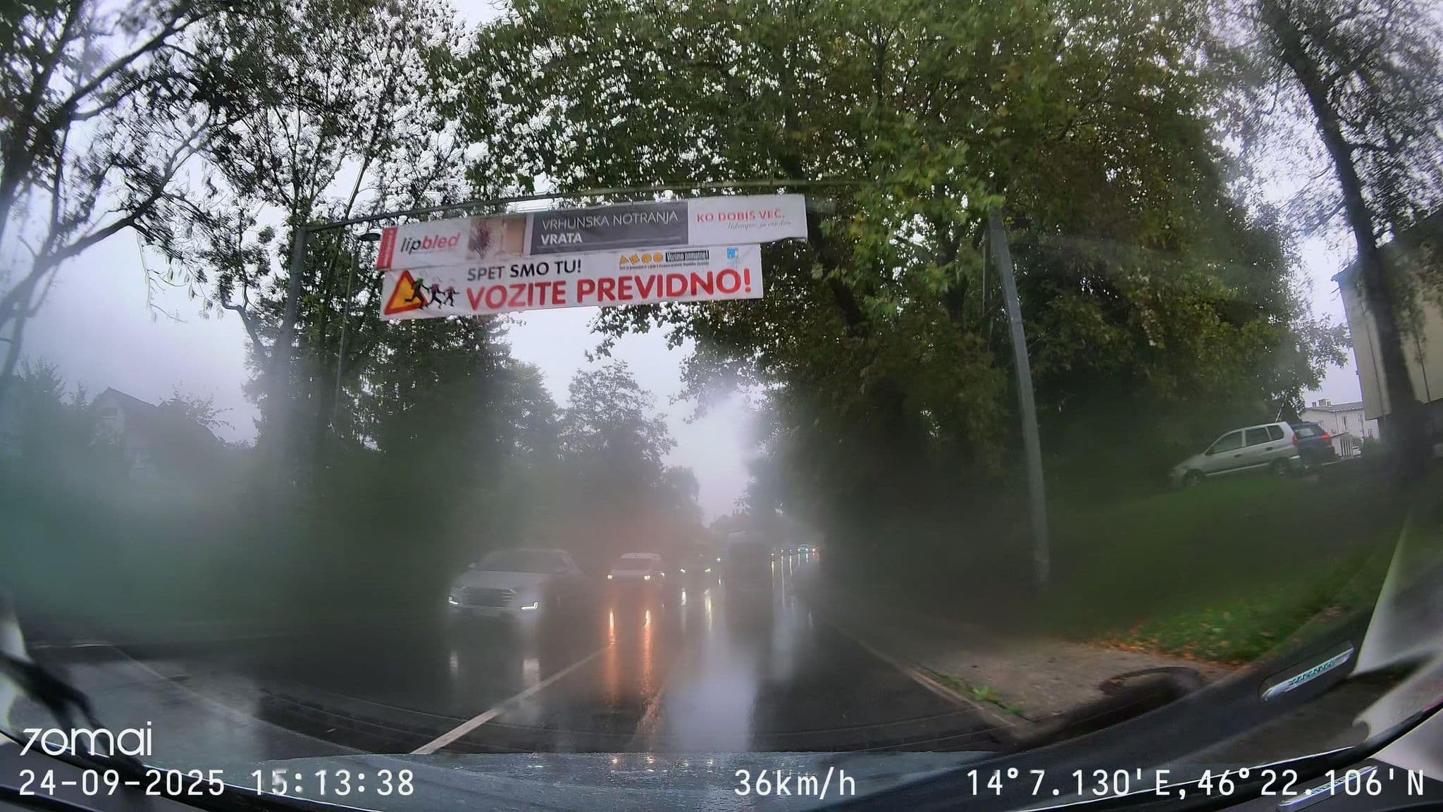 Street view near Bled Apartments, Bled — © doriel (CC BY-SA · Mapillary)