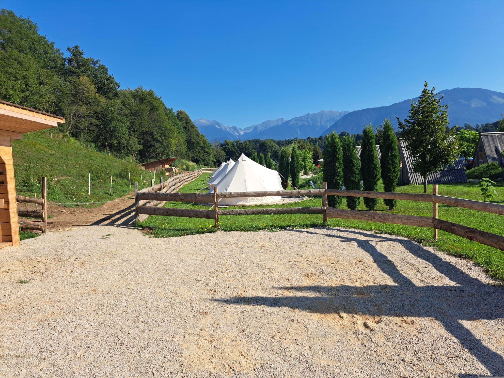 Street view near Camping Green Garden Park Mišače, Radovljica — © harudrei (CC BY-SA · Mapillary)