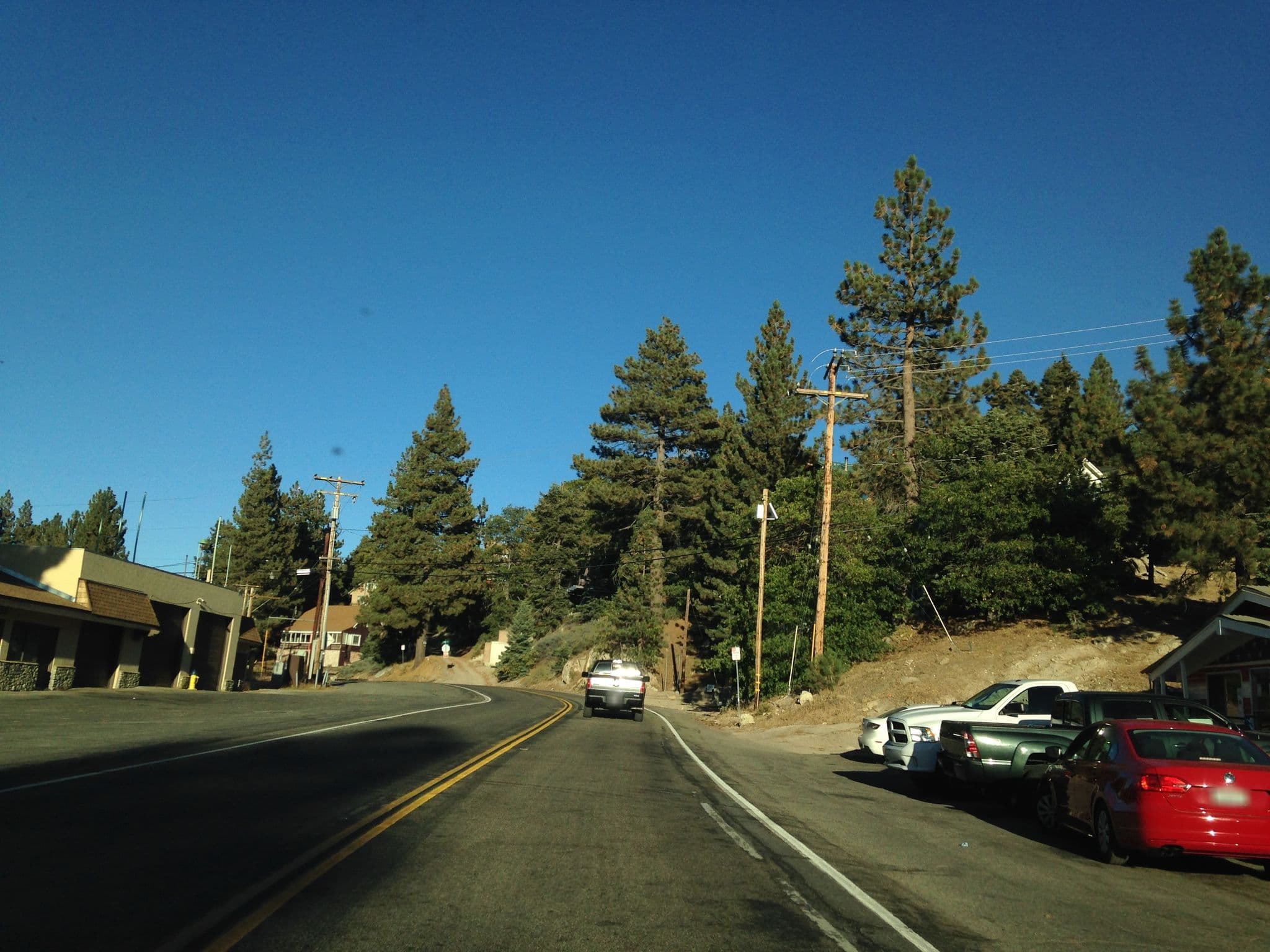 Street view near Welcome Inn Bed & Breakfast, Running Springs — © teemsaj (CC BY-SA · Mapillary)