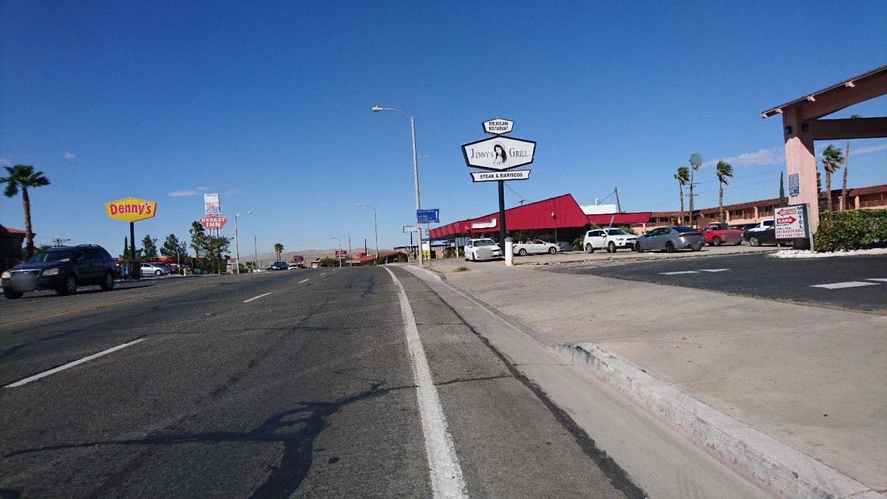 Street view near Economy Inn Barstow, Barstow — © voschix (CC BY-SA · Mapillary)