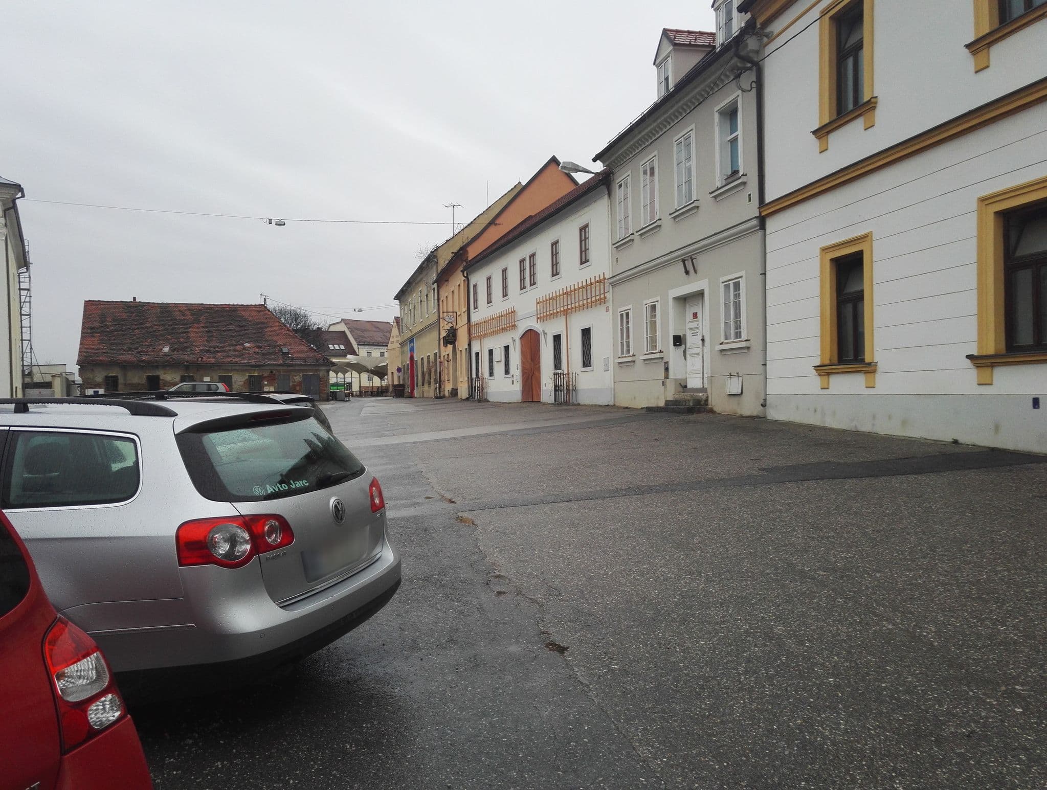 Street view near Hotel Maribor - Garden Rooms, Maribor — © aceini (CC BY-SA · Mapillary)
