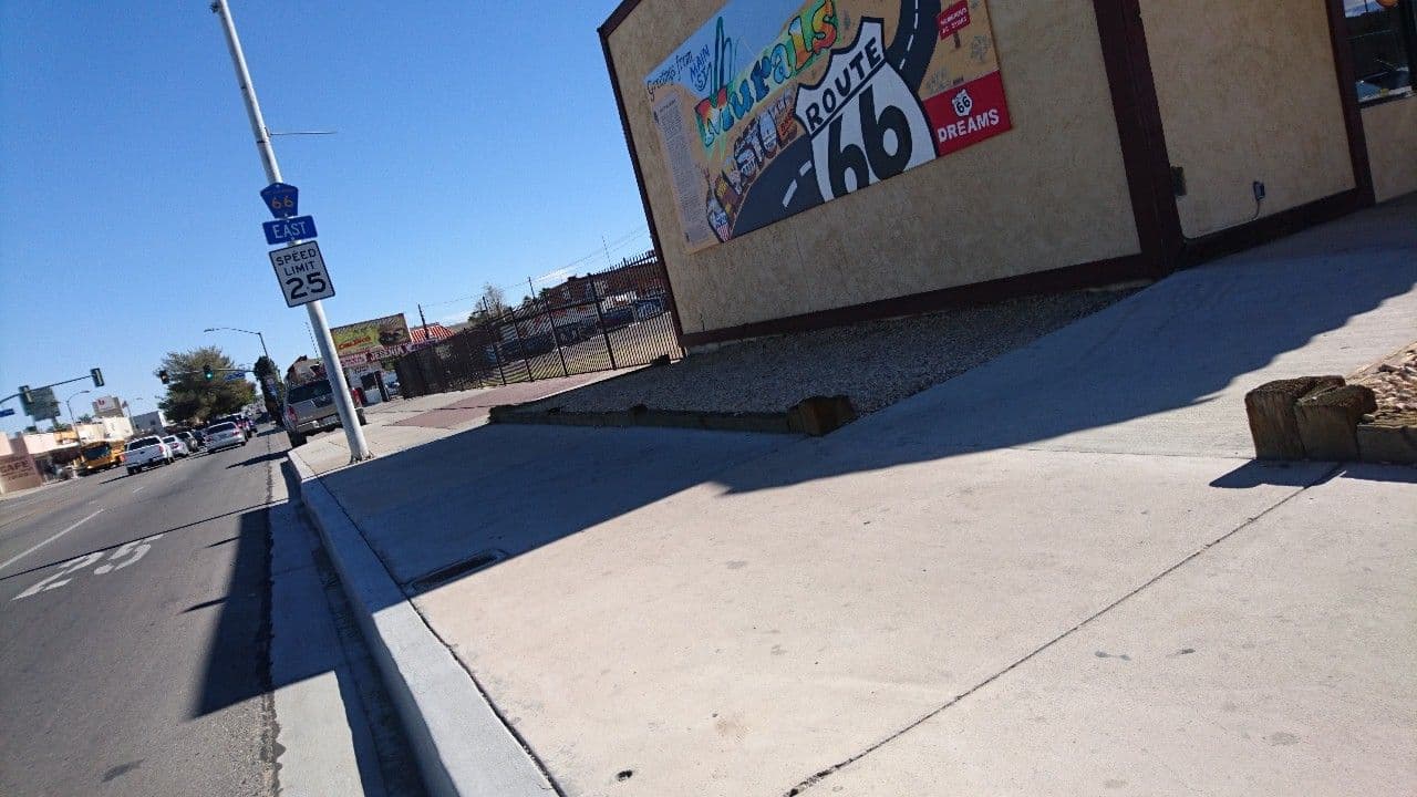 Street view near El Rancho Motel, Barstow — © voschix (CC BY-SA · Mapillary)