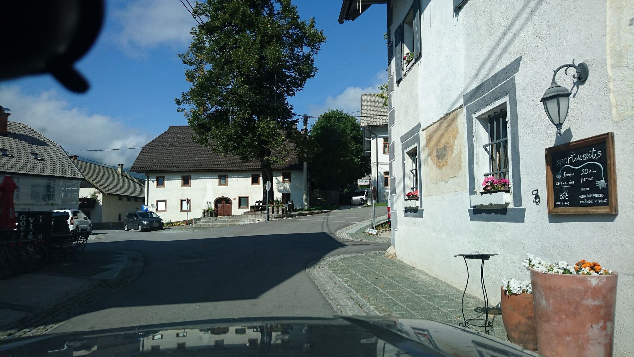 Street view near POD'GORA BOUTIQUE Hotel, Kranjska Gora — © voschix (CC BY-SA · Mapillary)