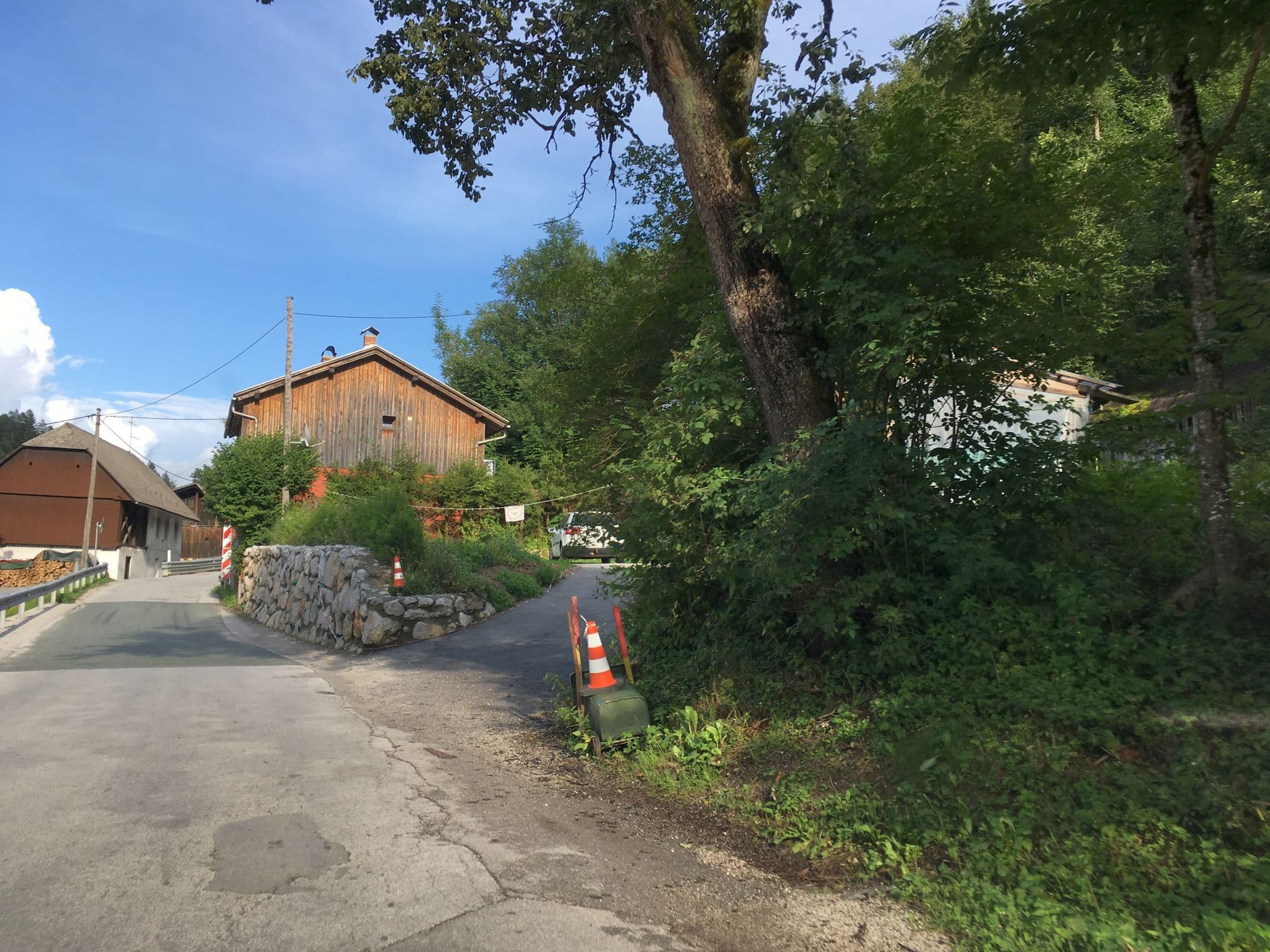 Street view near The Riverside Chill, Zasip — © istefanos (CC BY-SA · Mapillary)