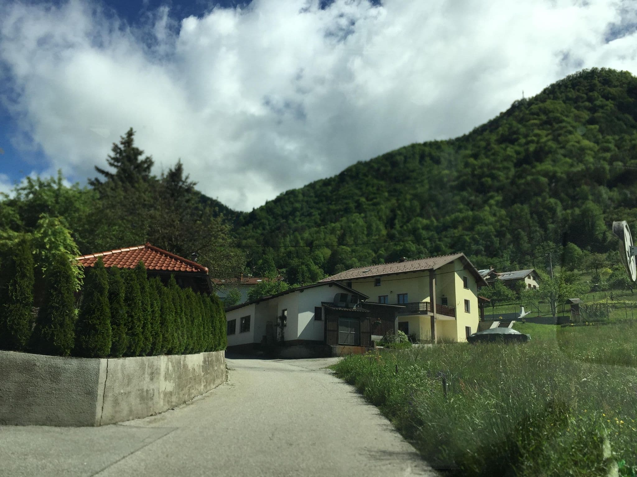 Street view near Pr' Zajcku, Tolmin — © igorzo (CC BY-SA · Mapillary)