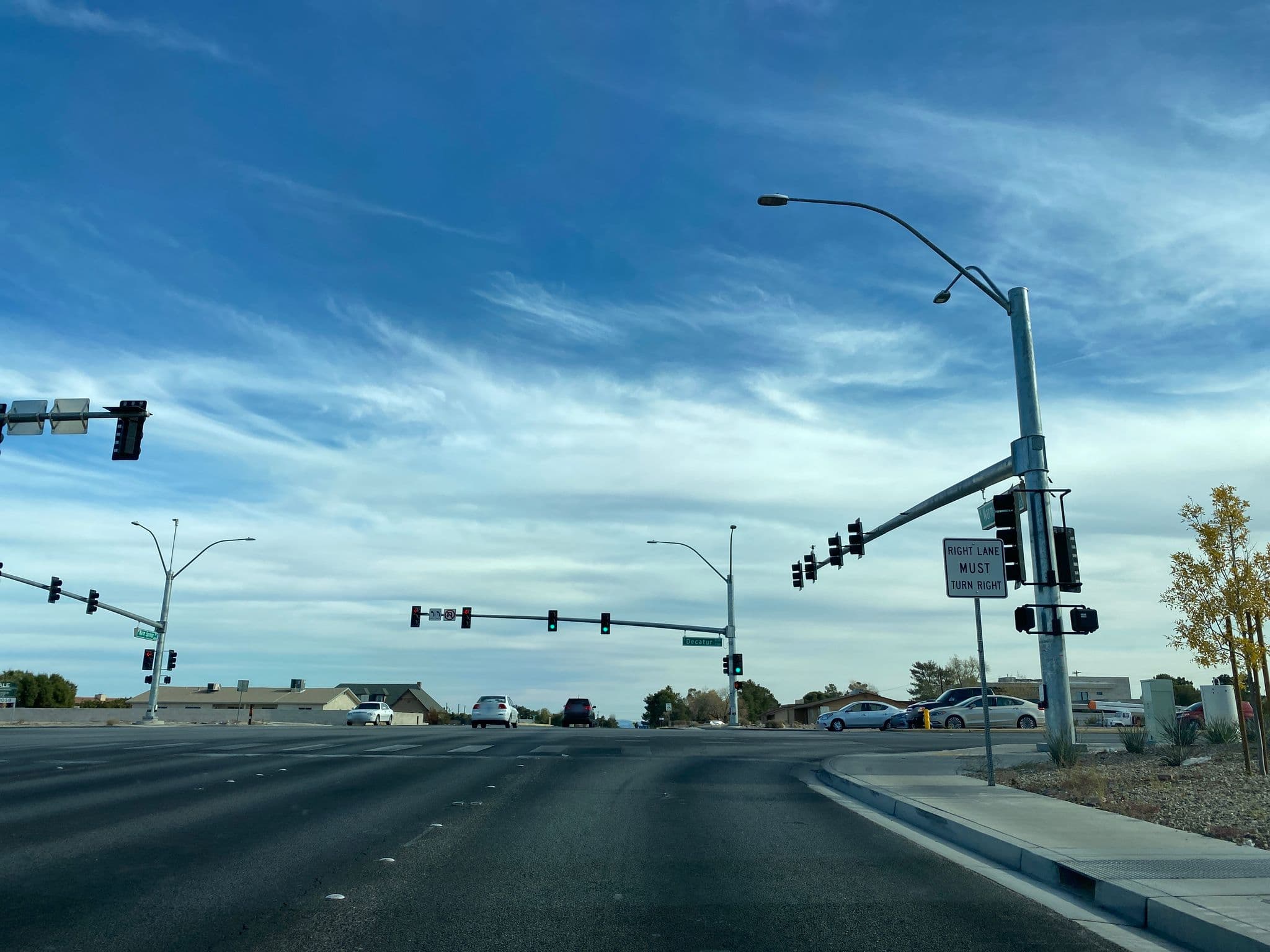Street view near Mandalay Bay Cabana 4, Enterprise — © matsayz (CC BY-SA · Mapillary)
