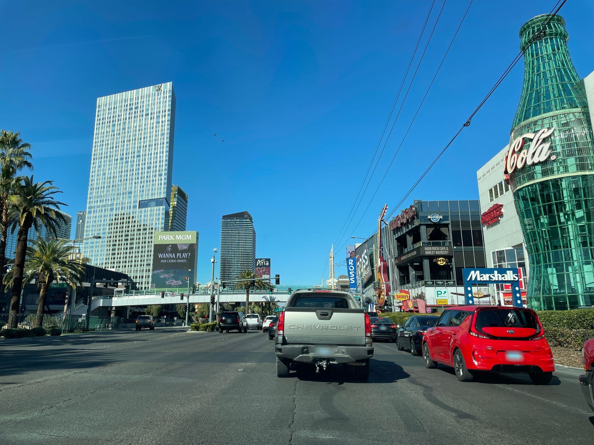 Street view near Westgate Front Desk, Paradise — © matsayz (CC BY-SA · Mapillary)