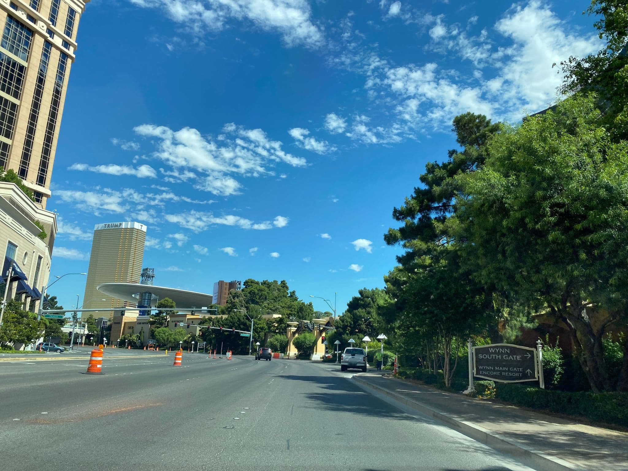 Street view near Tiger Direct Computer Build Off at The Wyn, Paradise — © matsayz (CC BY-SA · Mapillary)