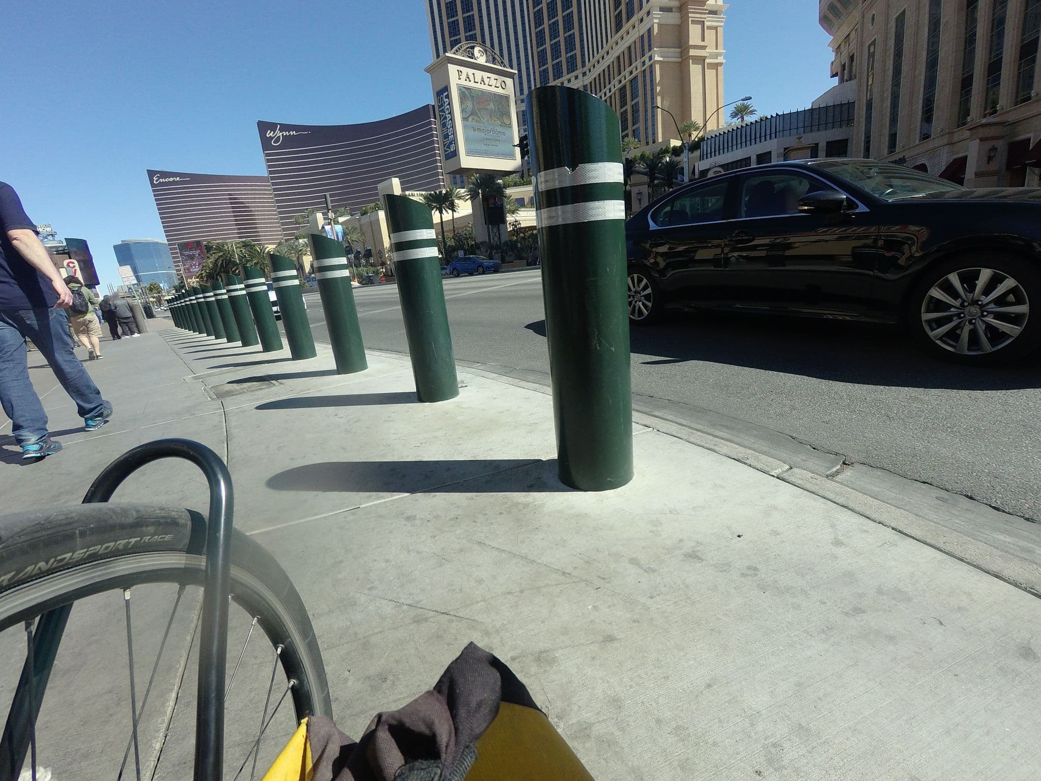 Street view near venetian room 34-832, Paradise — © hshearer (CC BY-SA · Mapillary)