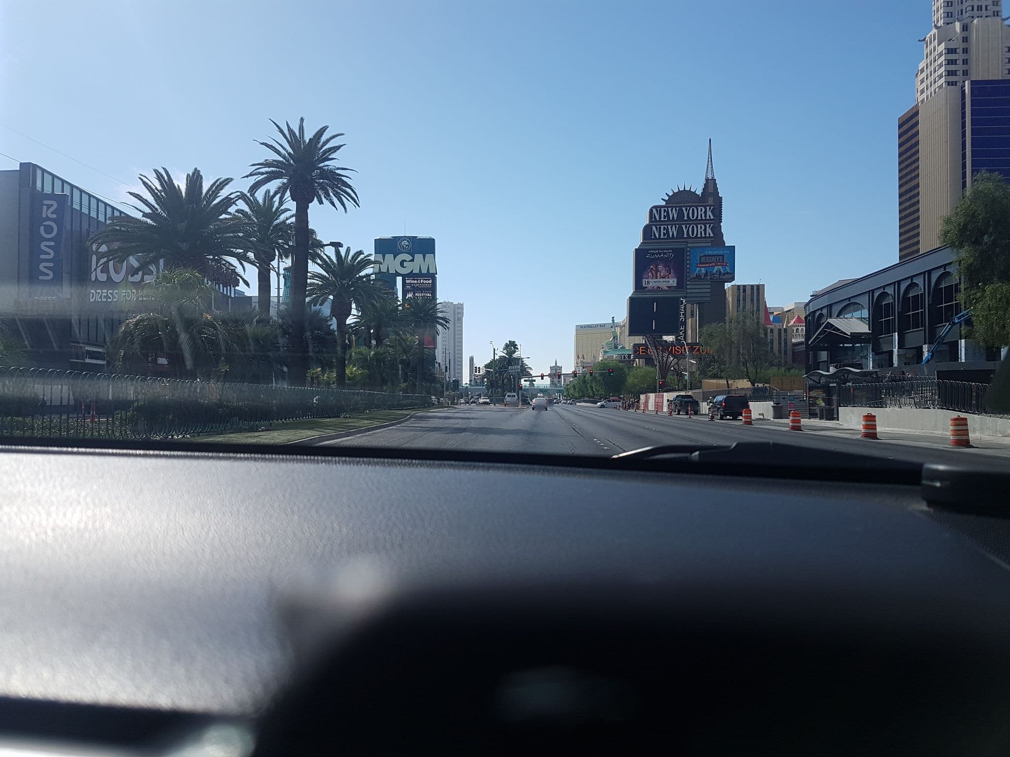 Street view near Suite 1035 @ Manderin Oriental LV, Paradise — © ancho85 (CC BY-SA · Mapillary)