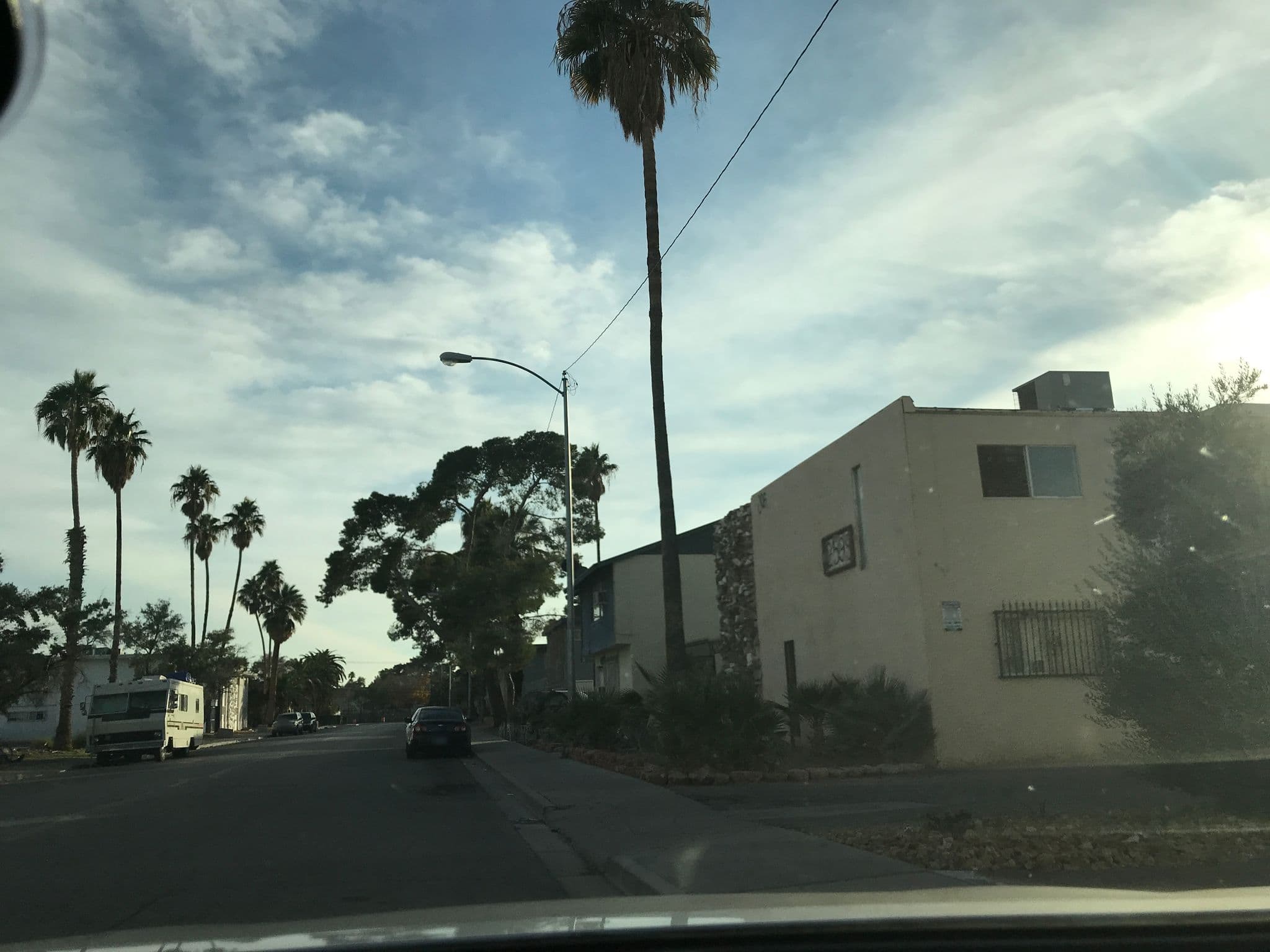 Street view near lvh Center Tower, Winchester — © jpbass31 (CC BY-SA · Mapillary)