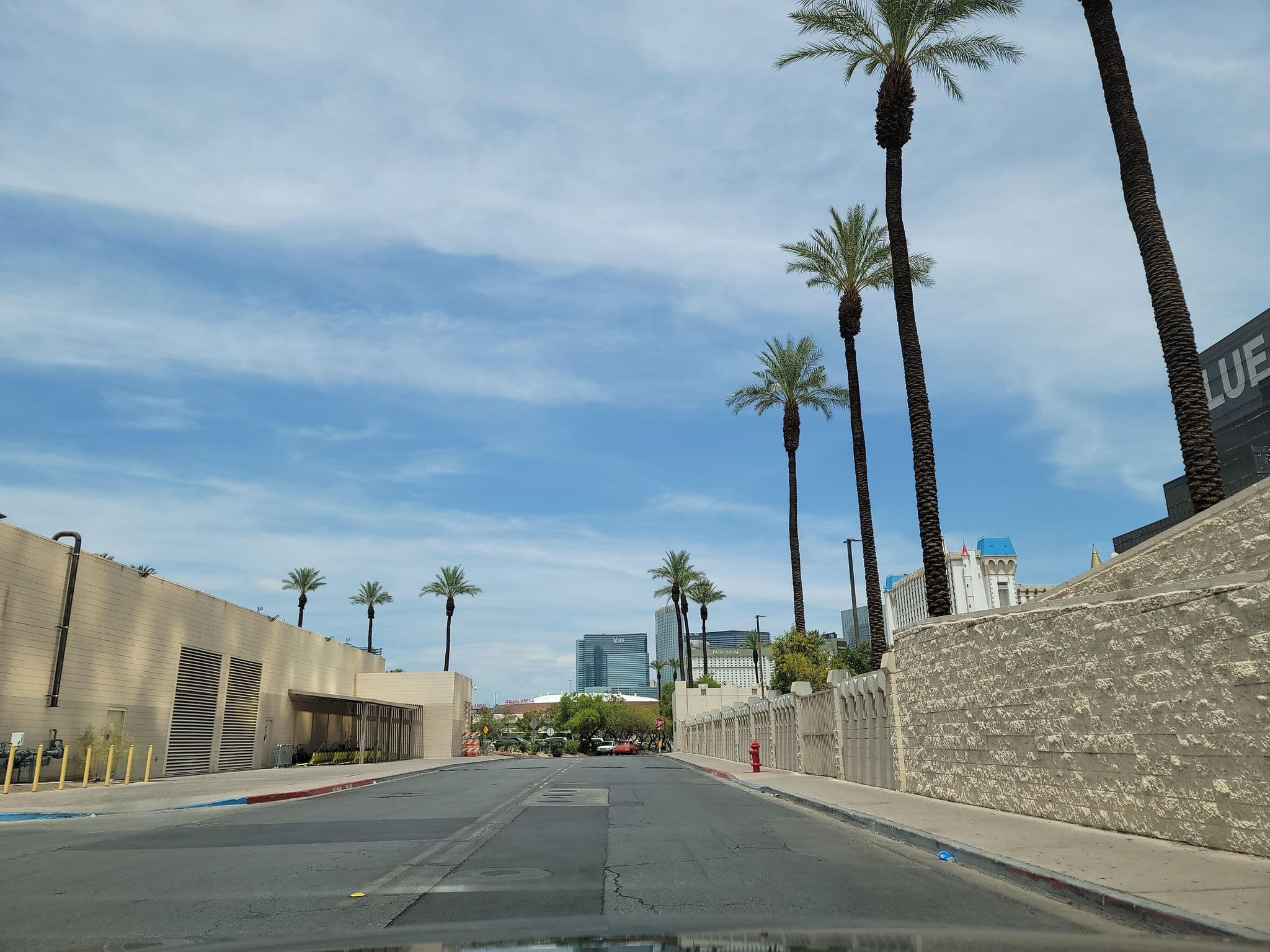 Street view near Hammel-bana, Paradise — © bekind (CC BY-SA · Mapillary)