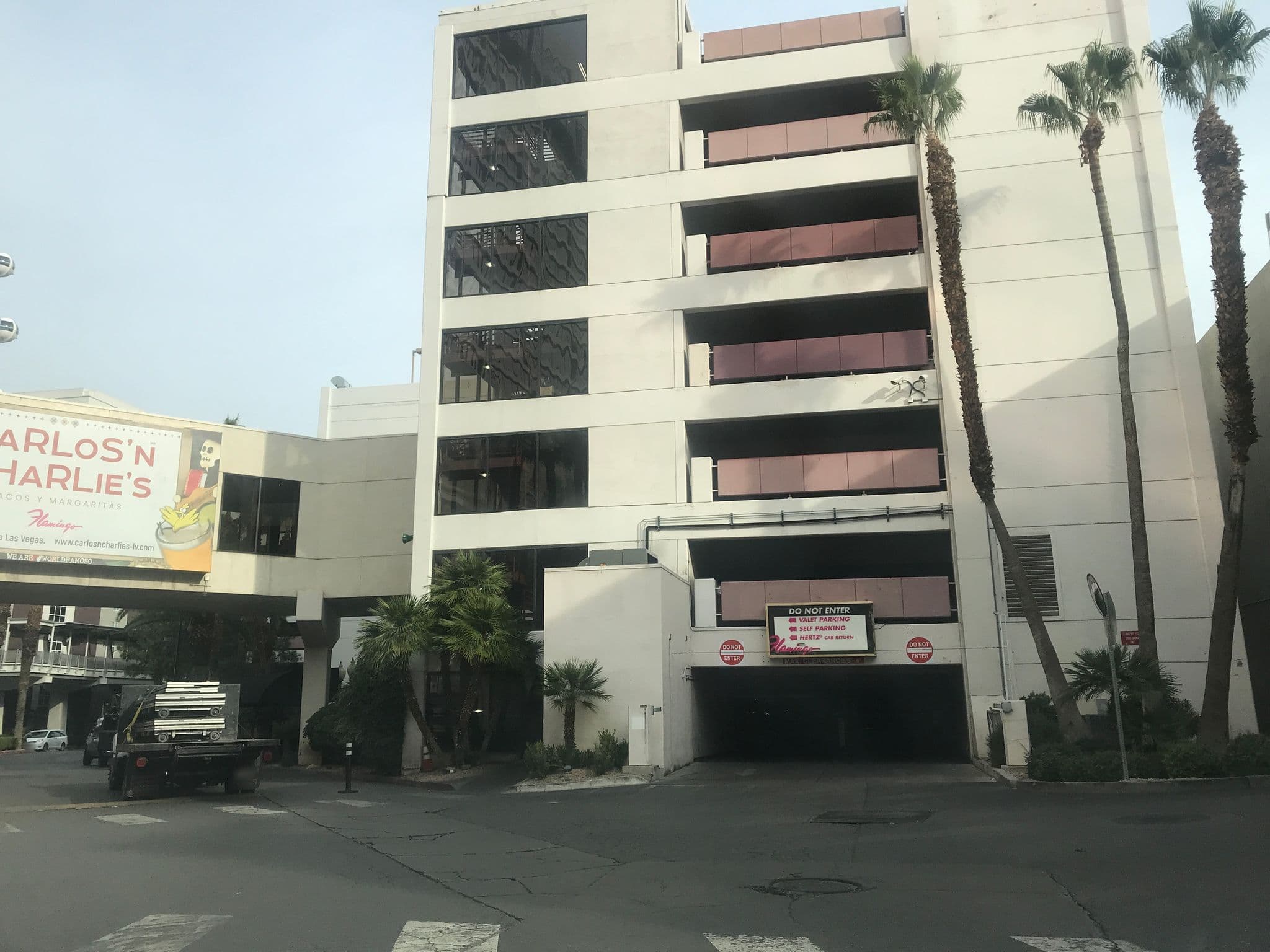 Street view near 6th Floor of Bally's, Paradise — © mkhoward9 (CC BY-SA · Mapillary)