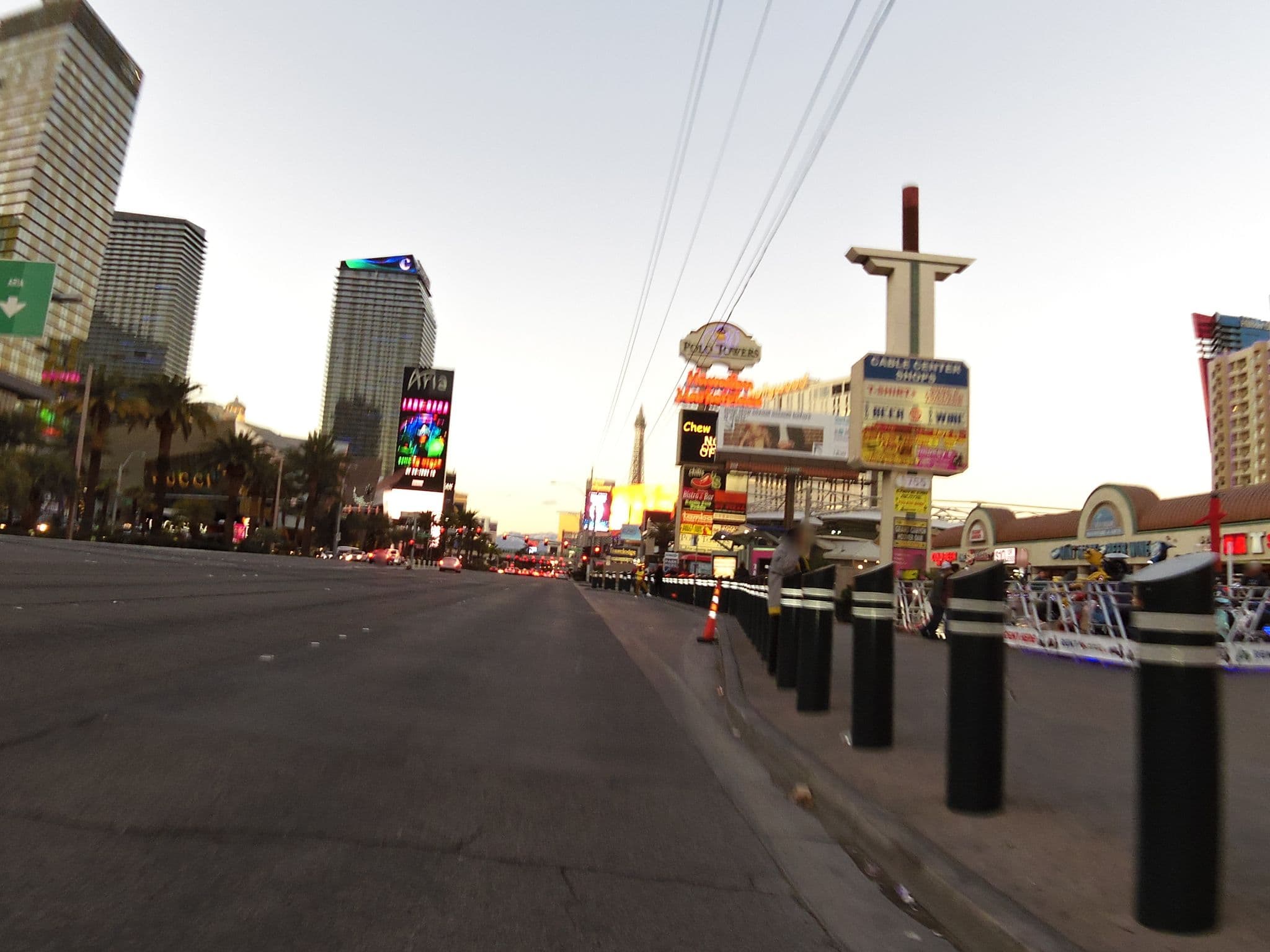 Street view near Ceasars Palace, Paradise — © mronewheeldrive (CC BY-SA · Mapillary)