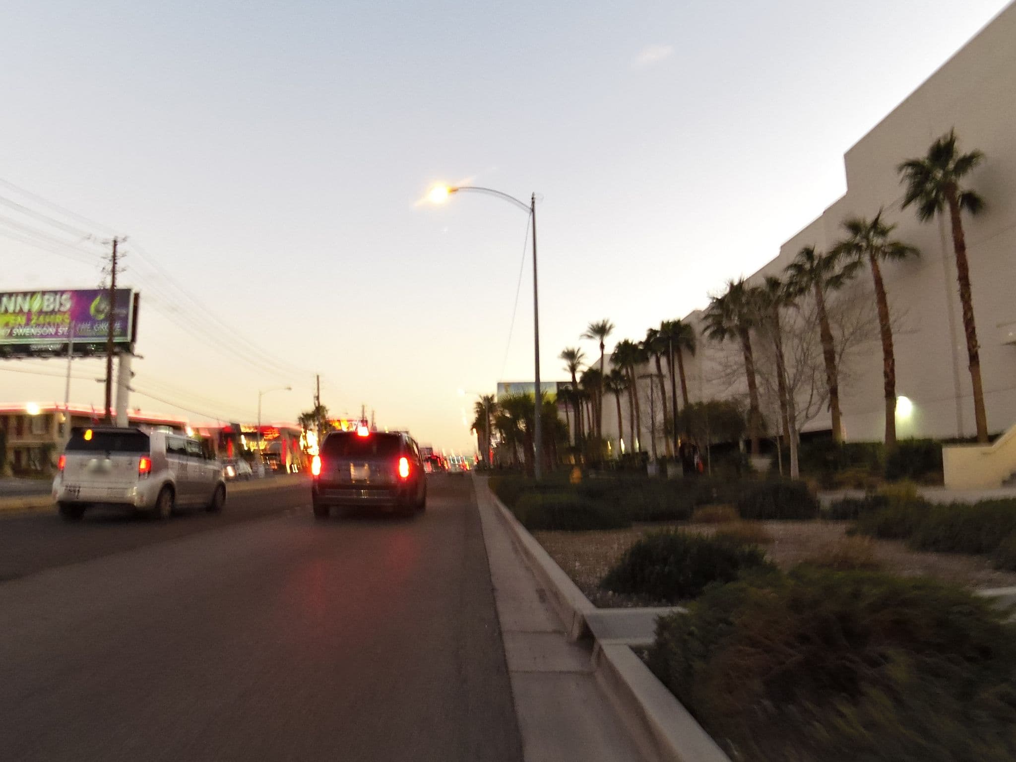 Street view near Team Wakaka @ HRH, Paradise — © mronewheeldrive (CC BY-SA · Mapillary)
