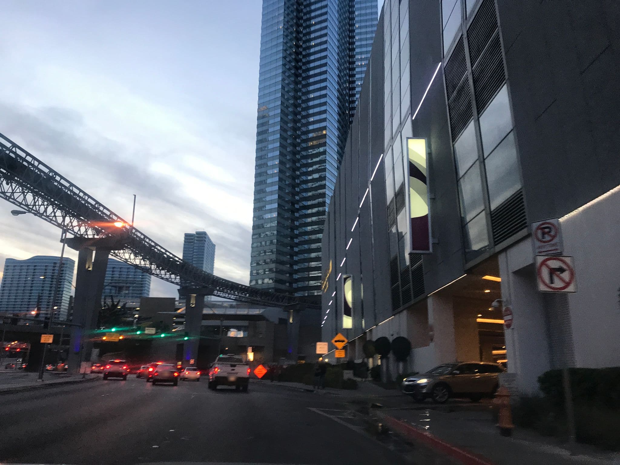 Street view near Wrap around suite 3102, Paradise — © mkhoward9 (CC BY-SA · Mapillary)