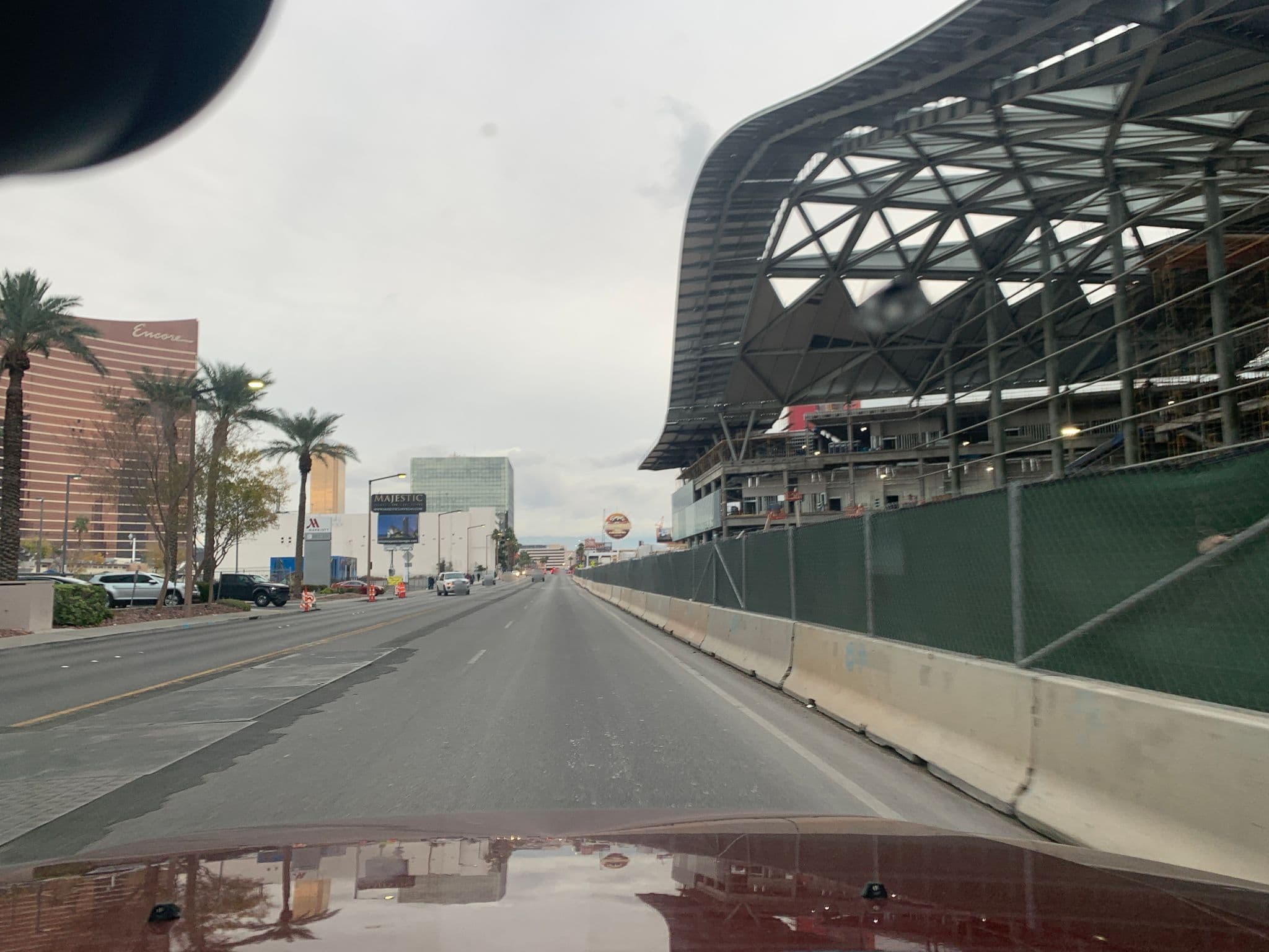 Street view near Marriott Pool, Winchester — © amieka (CC BY-SA · Mapillary)