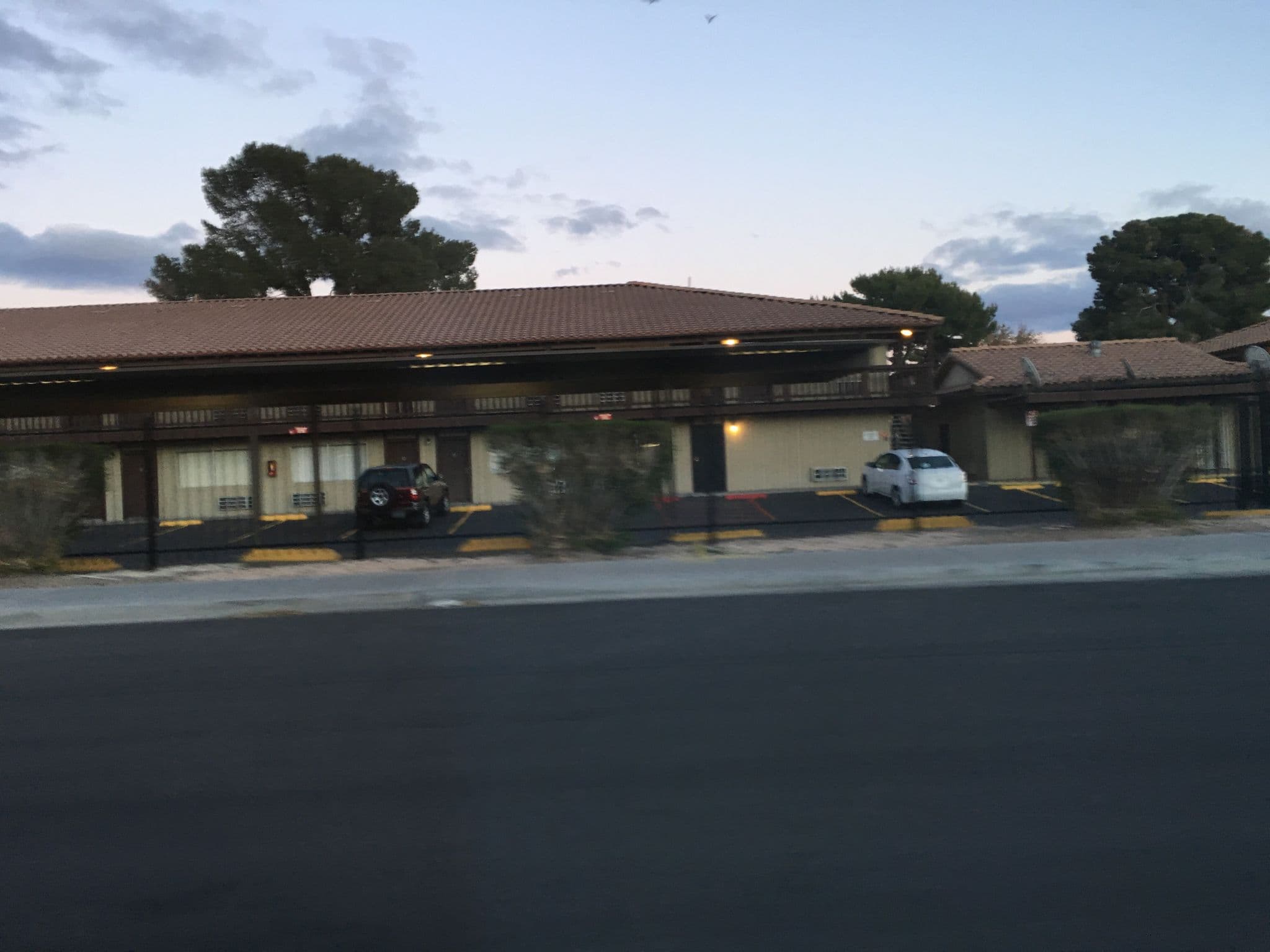 Street view near Pool Bar, Paradise — © dcr (CC BY-SA · Mapillary)
