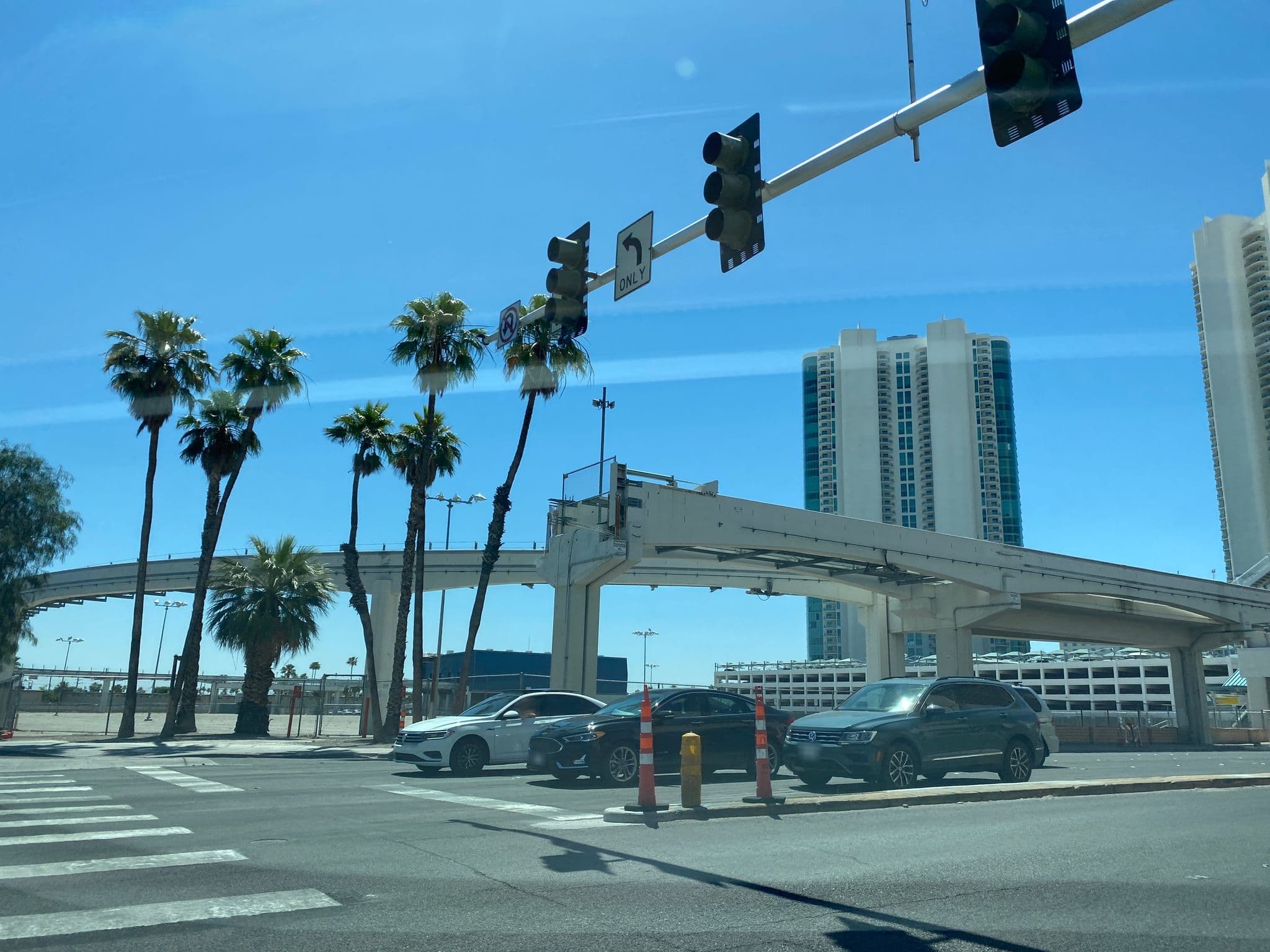 Street view near Sahara Casino & Hotel, Winchester — © matsayz (CC BY-SA · Mapillary)