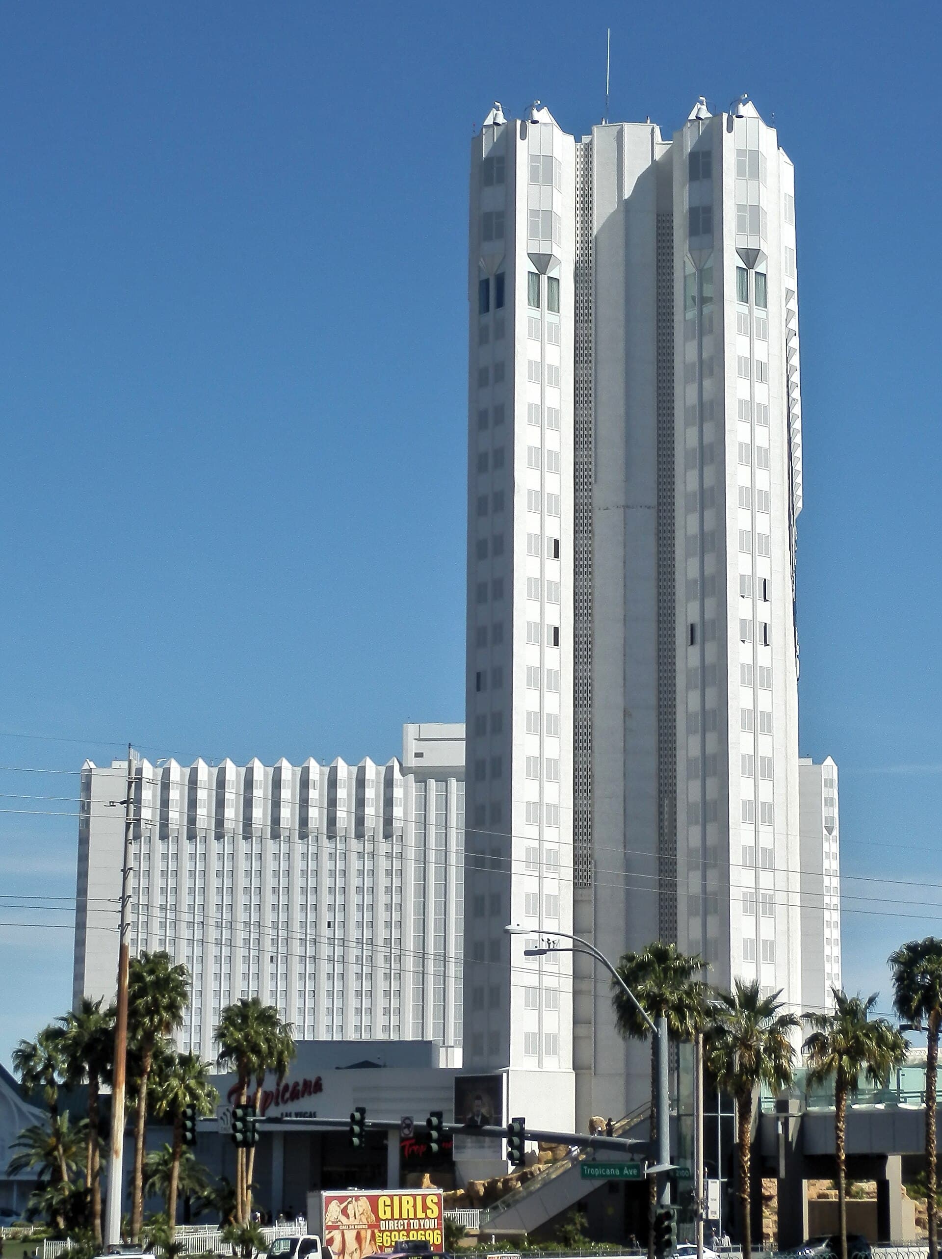 Tropicana Las Vegas (via Wikimedia Commons, CC BY-SA 4.0)
