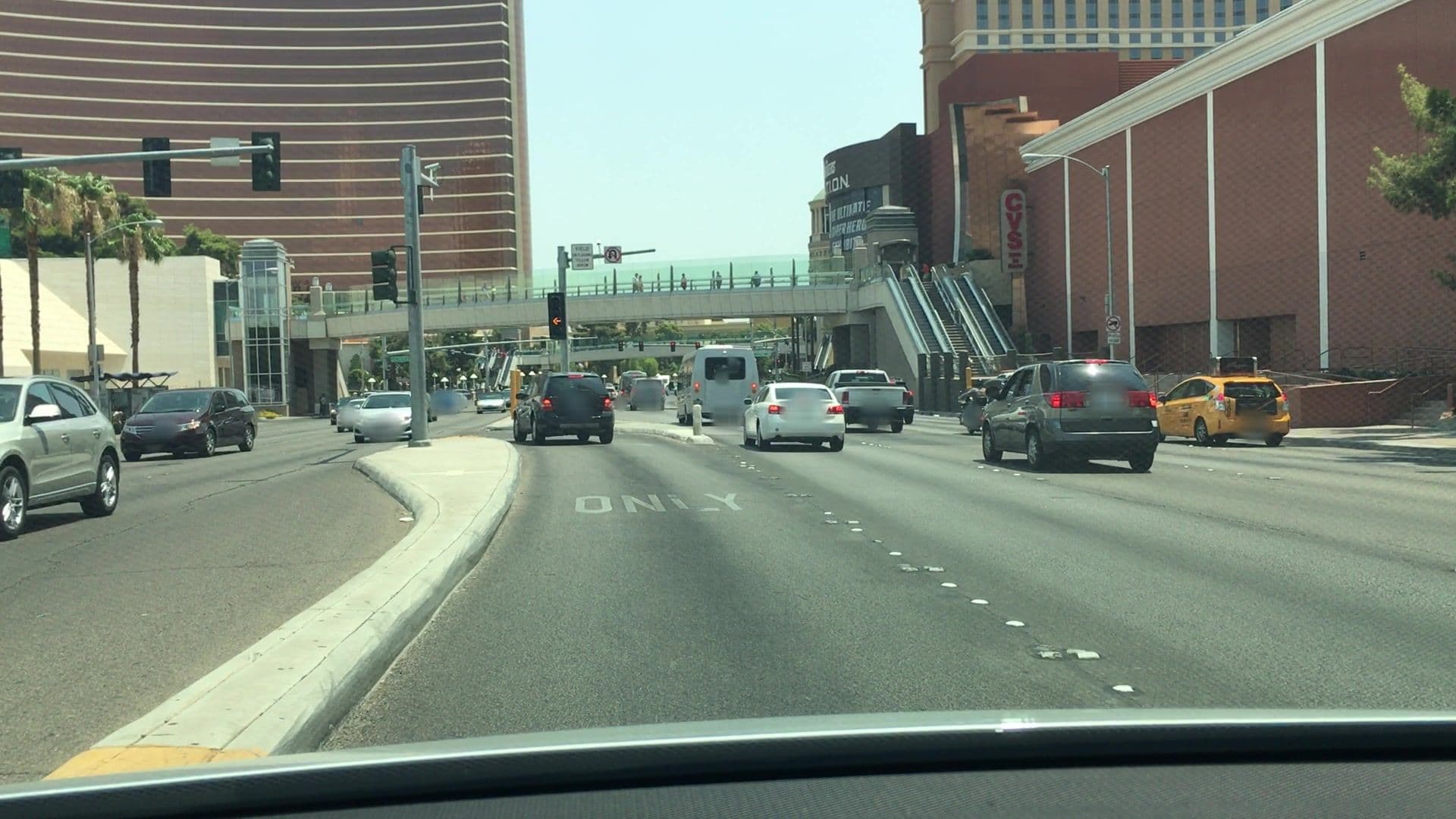Street view near My Suite @ Encore... ;), Paradise — © lvl5 (CC BY-SA · Mapillary)