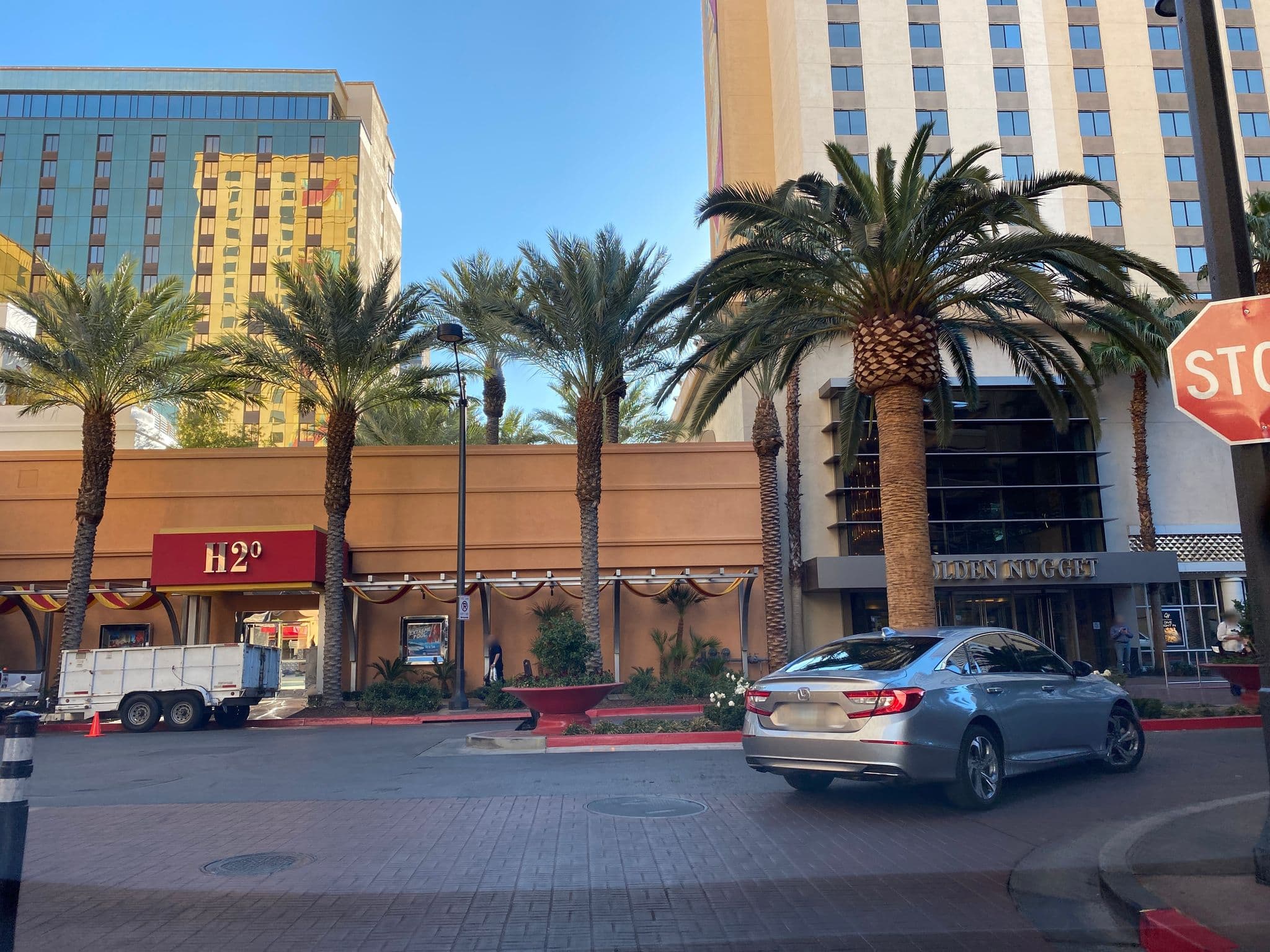 Street view near Rush Tower, Las Vegas — © matsayz (CC BY-SA · Mapillary)